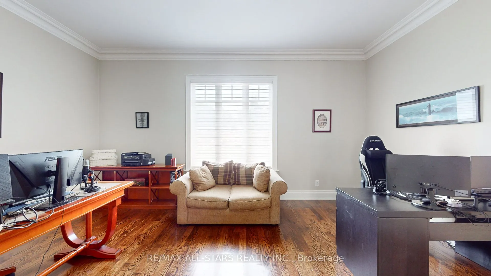 70 Richard Lovat Court