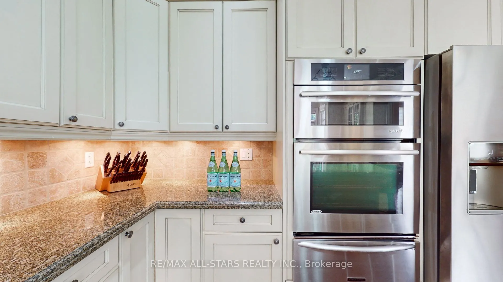 70 Richard Lovat Court