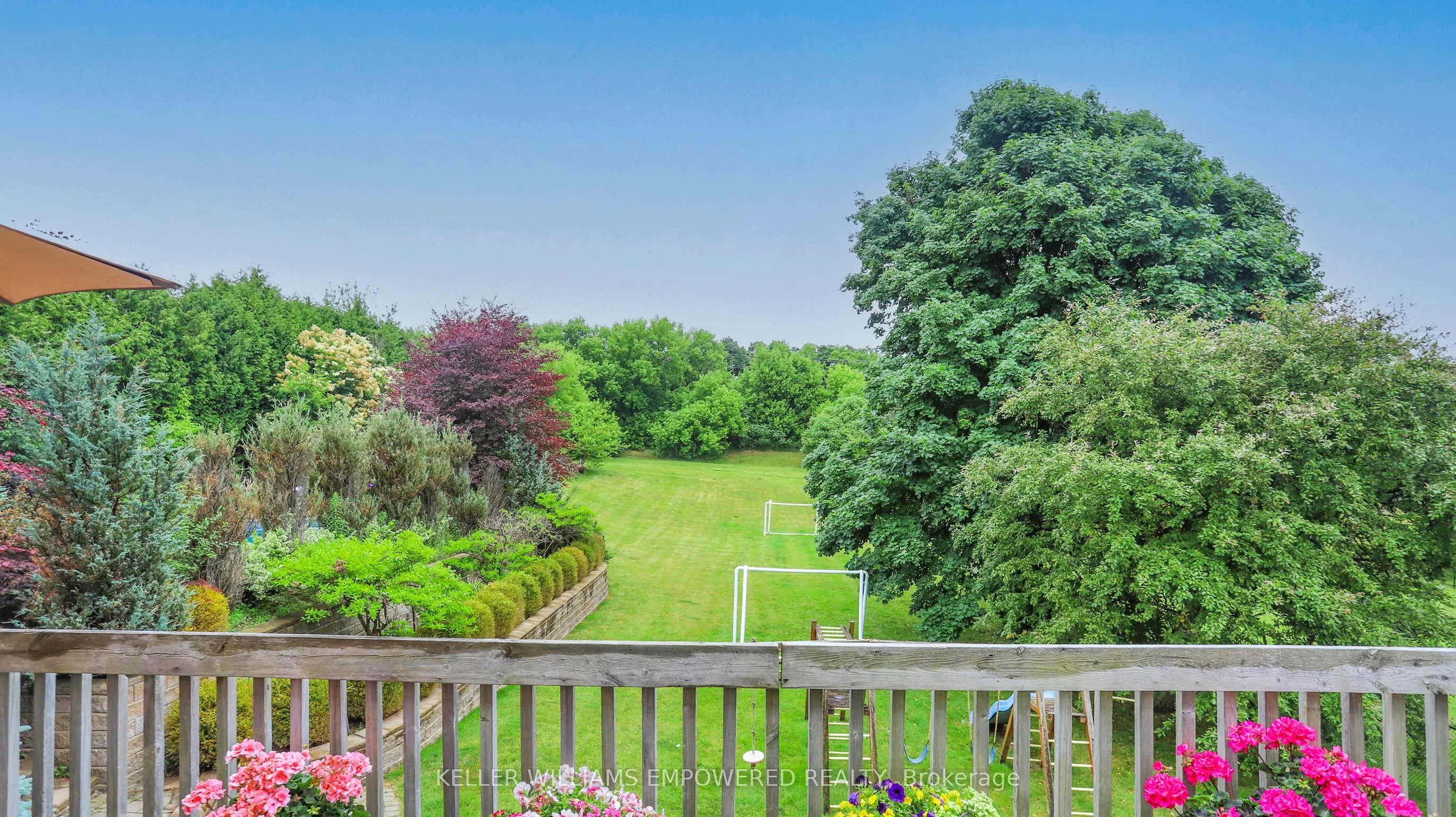 788 Woodland Acres Crescent