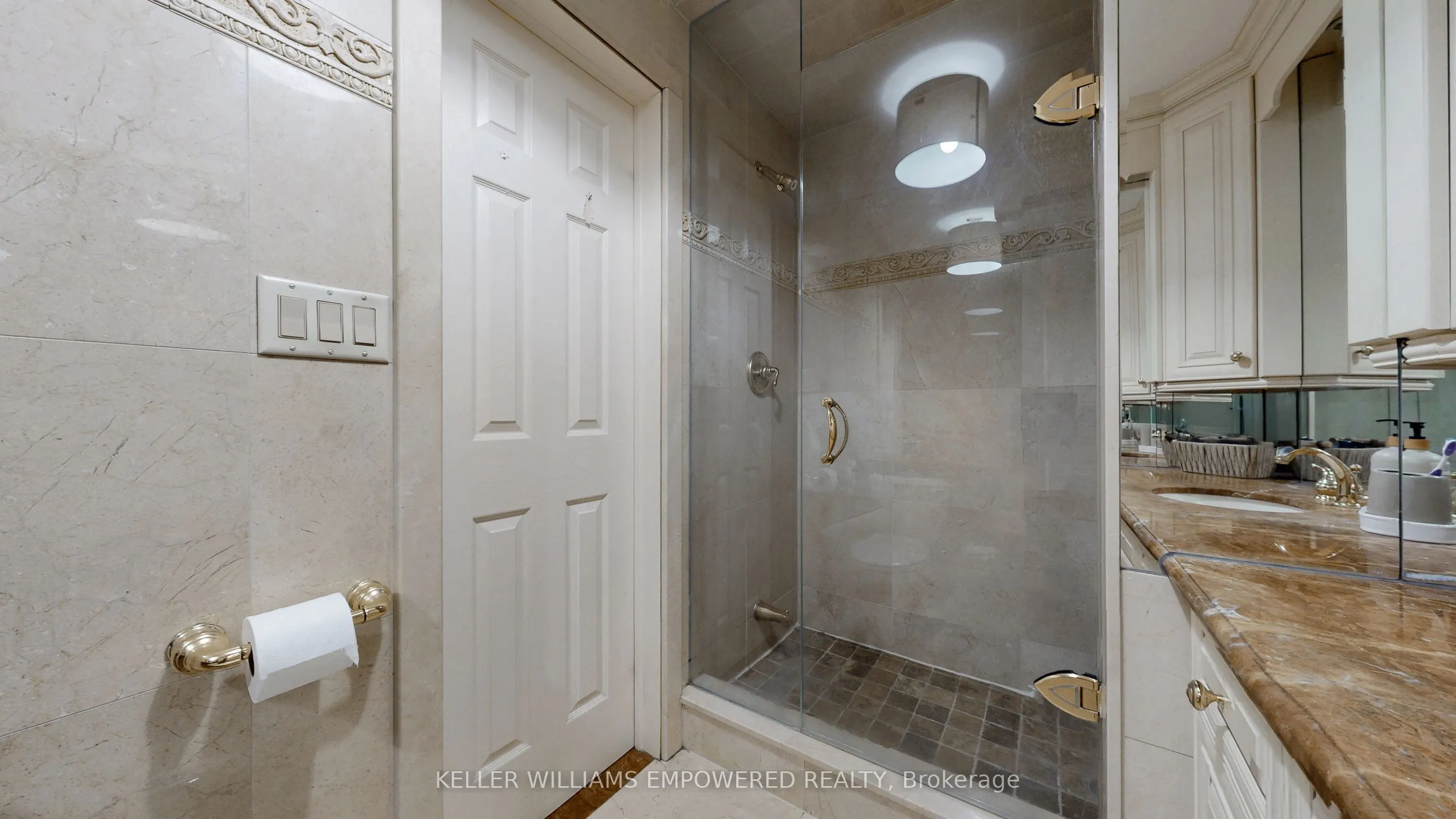 788 Woodland Acres Crescent