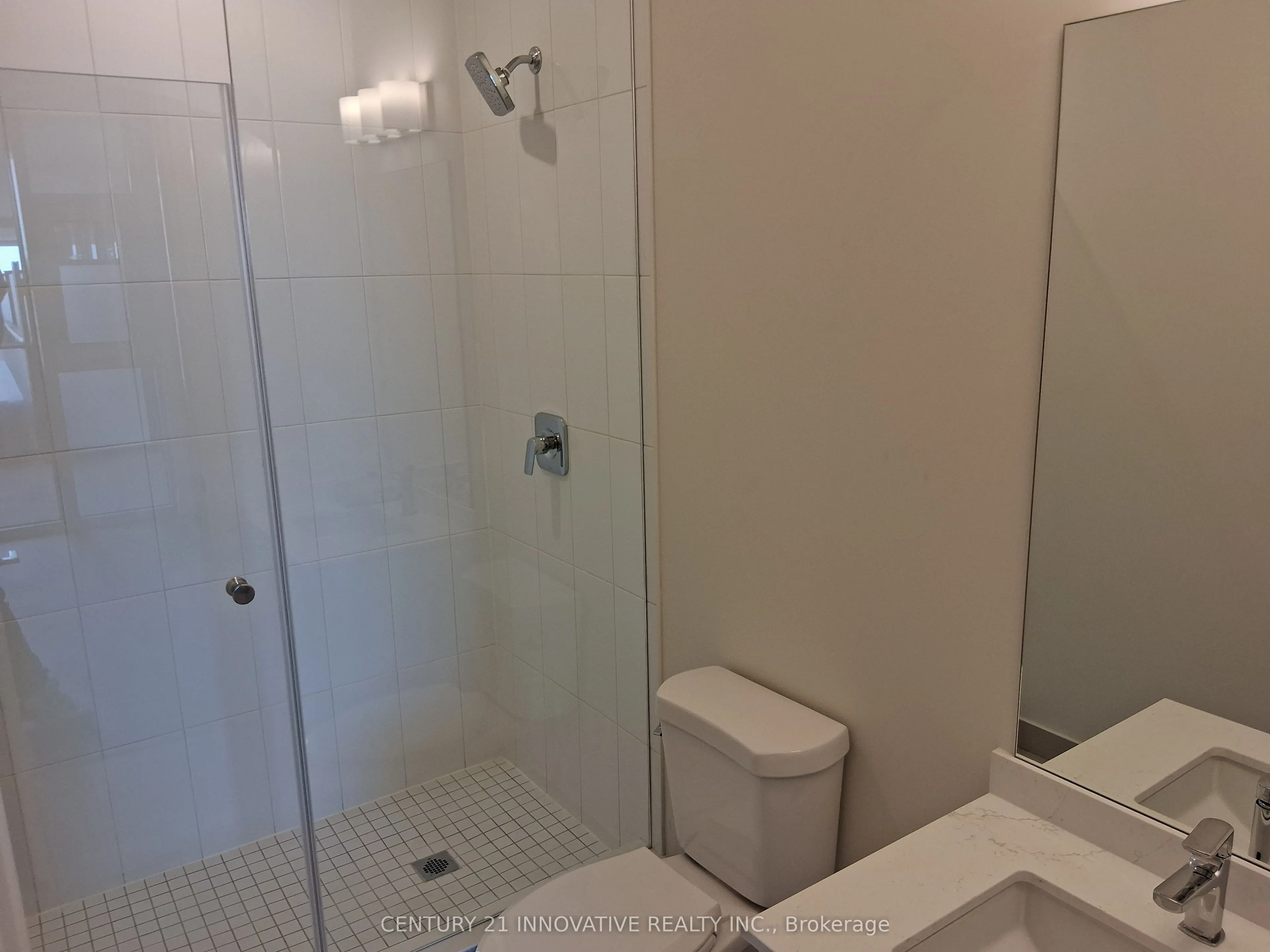 8960 Jane Street, #533