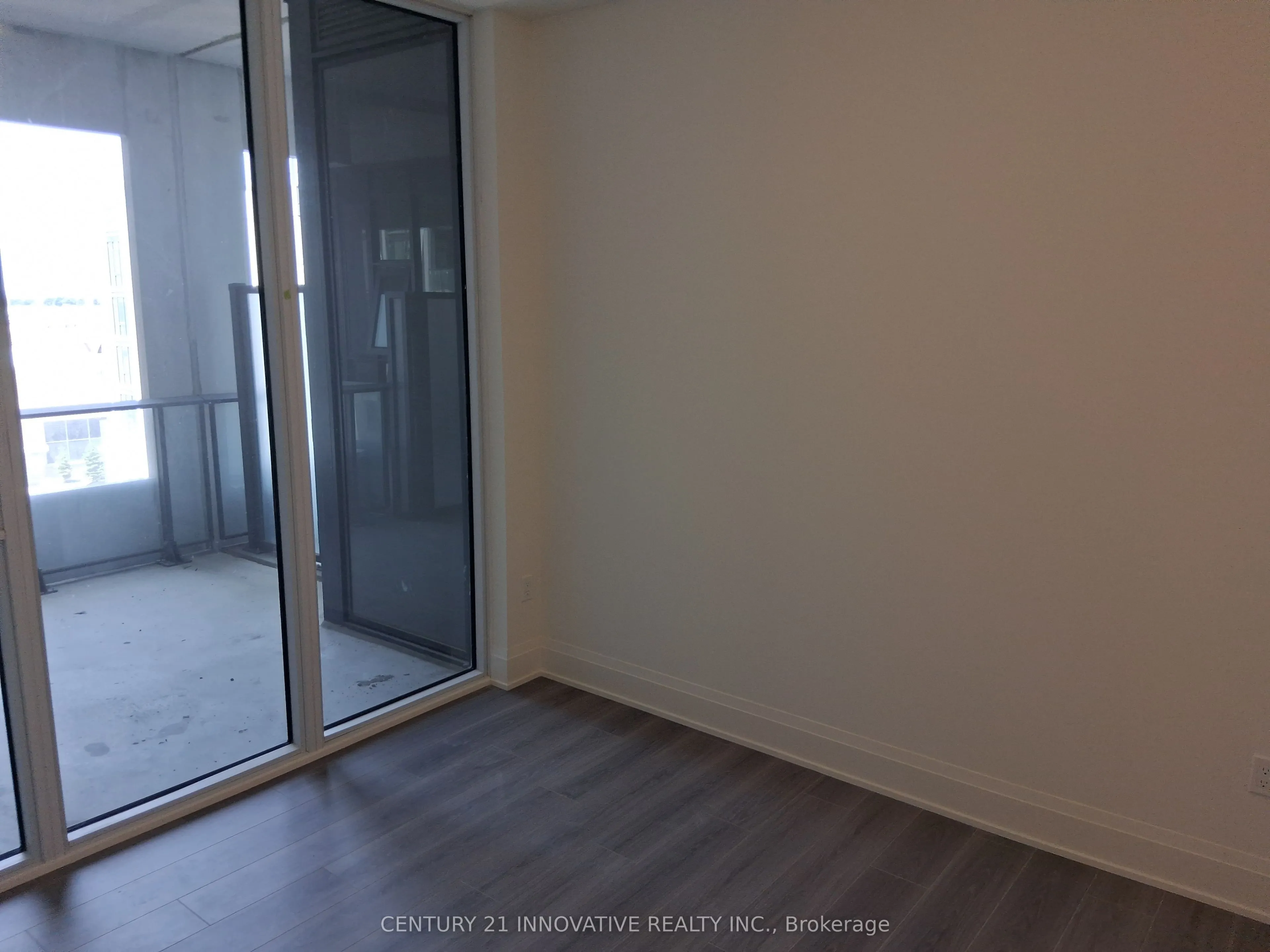 8960 Jane Street, #533
