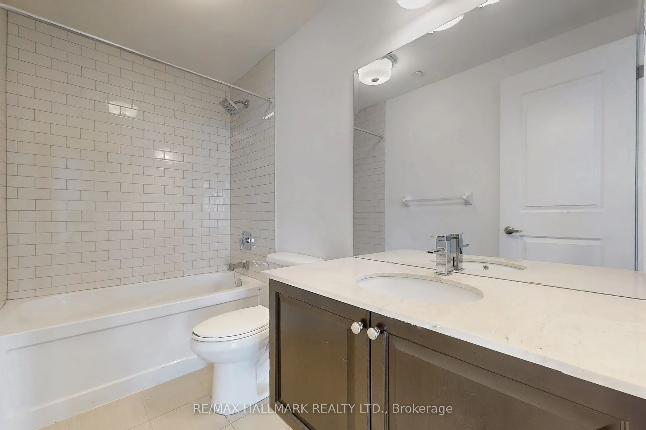 15277 Yonge Street, #607
