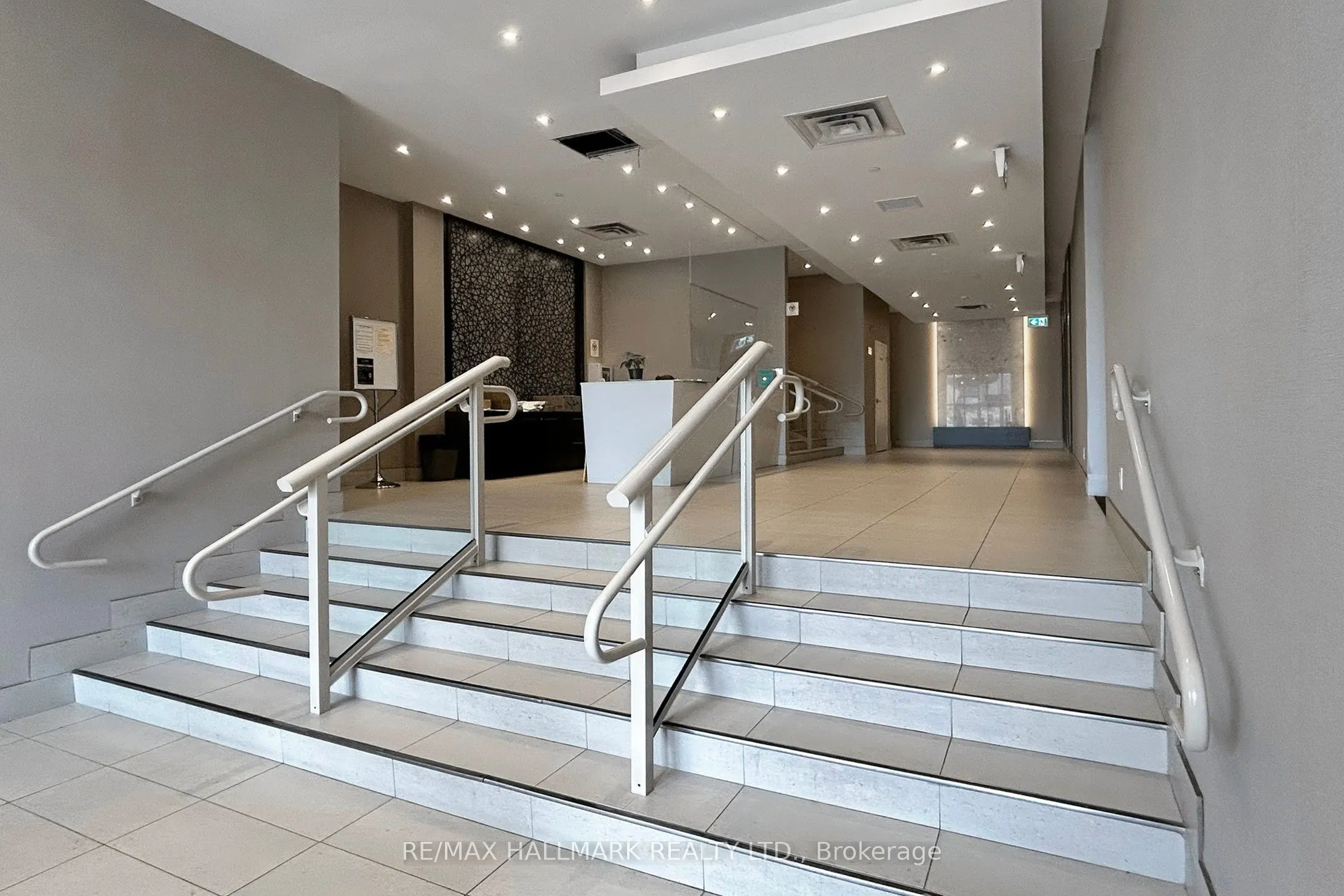 15277 Yonge Street, #607