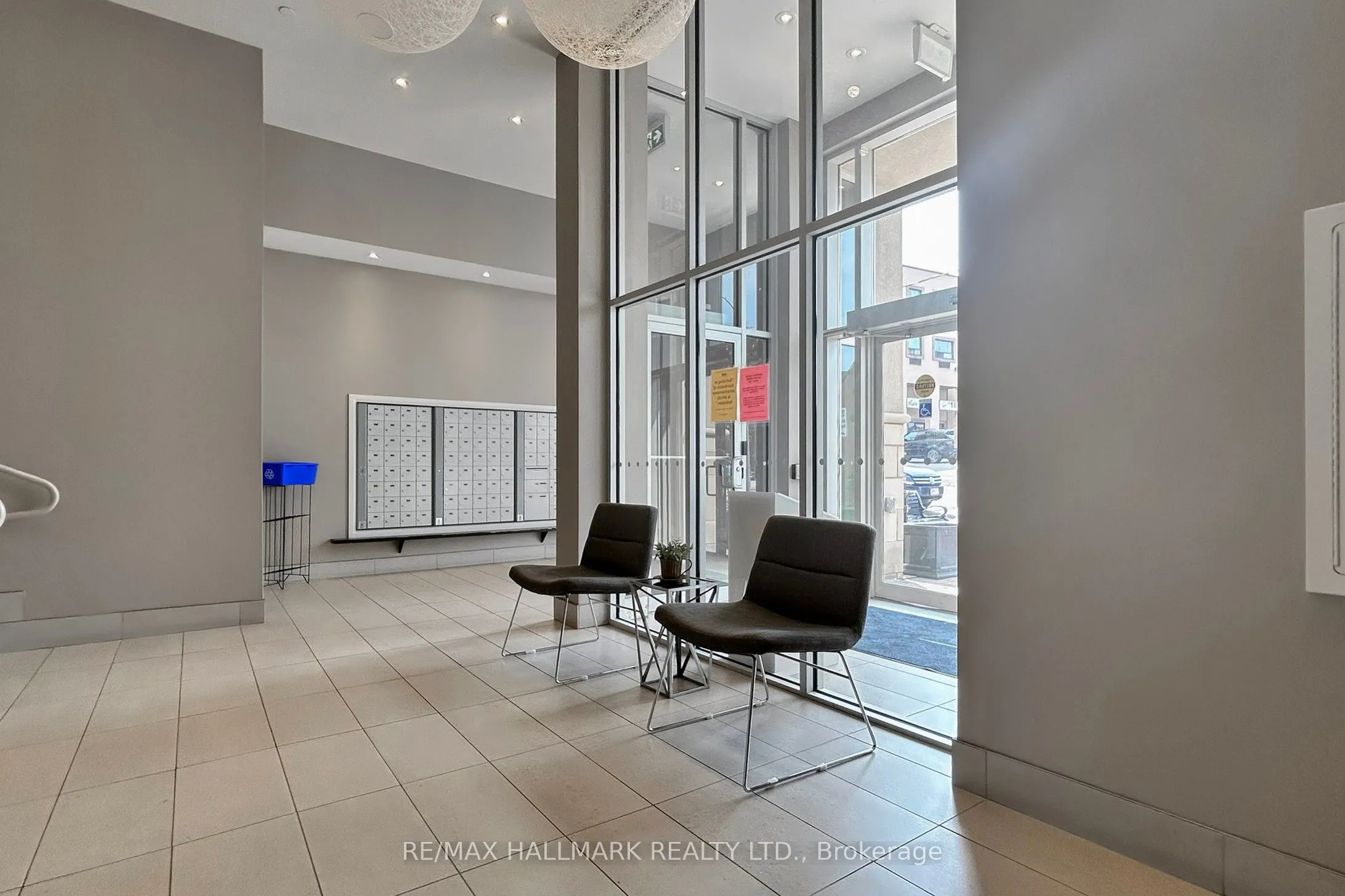15277 Yonge Street, #607