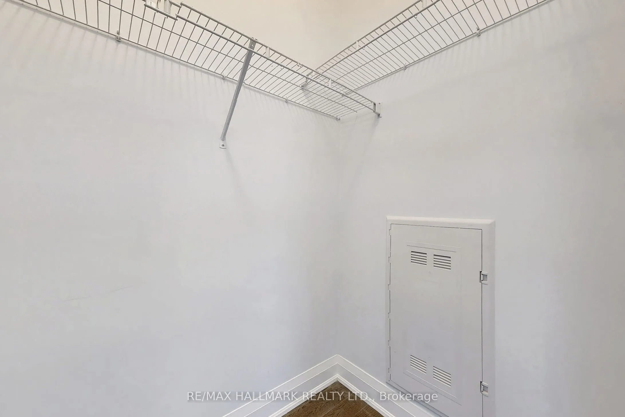 15277 Yonge Street, #607