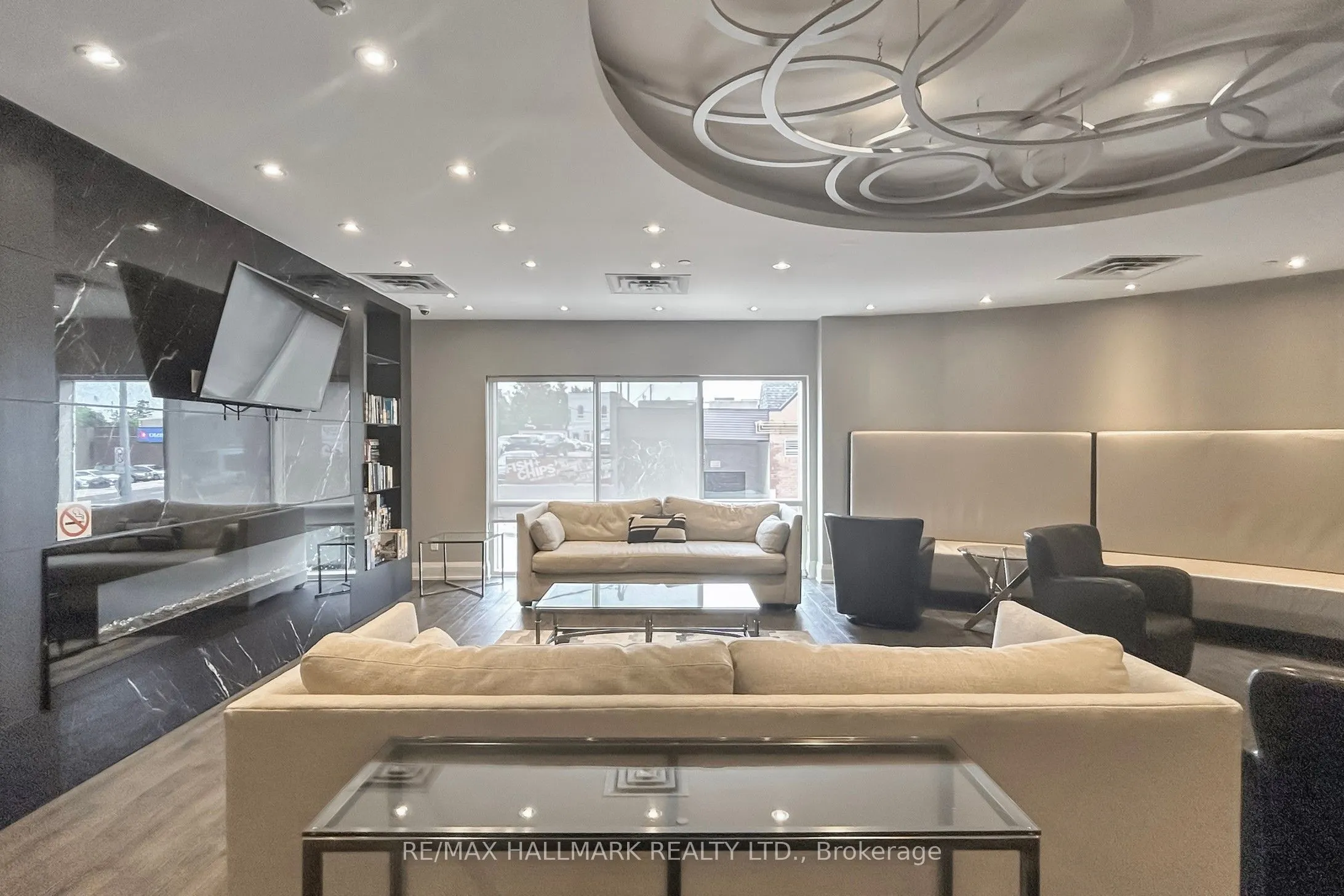 15277 Yonge Street, #607