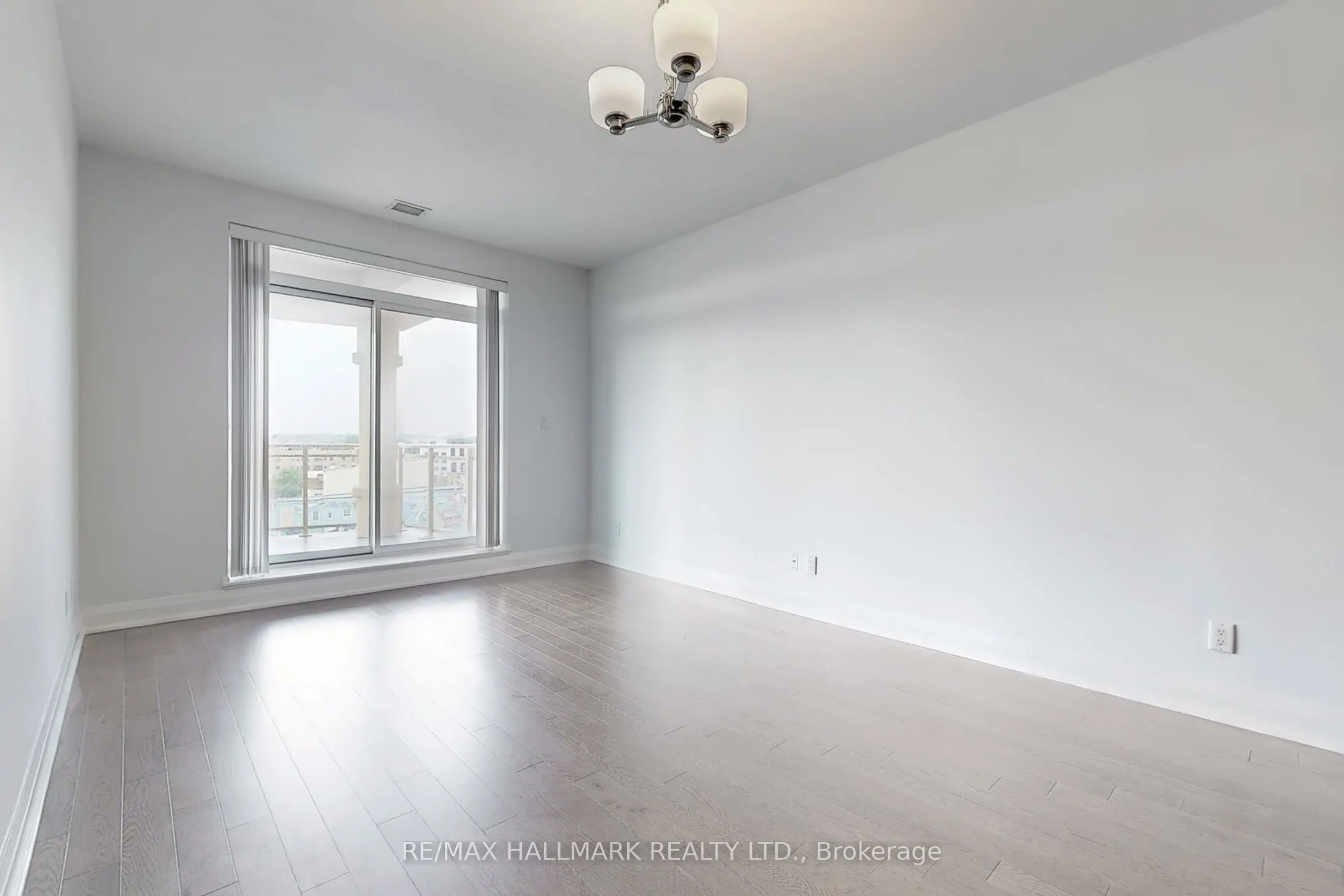 15277 Yonge Street, #607