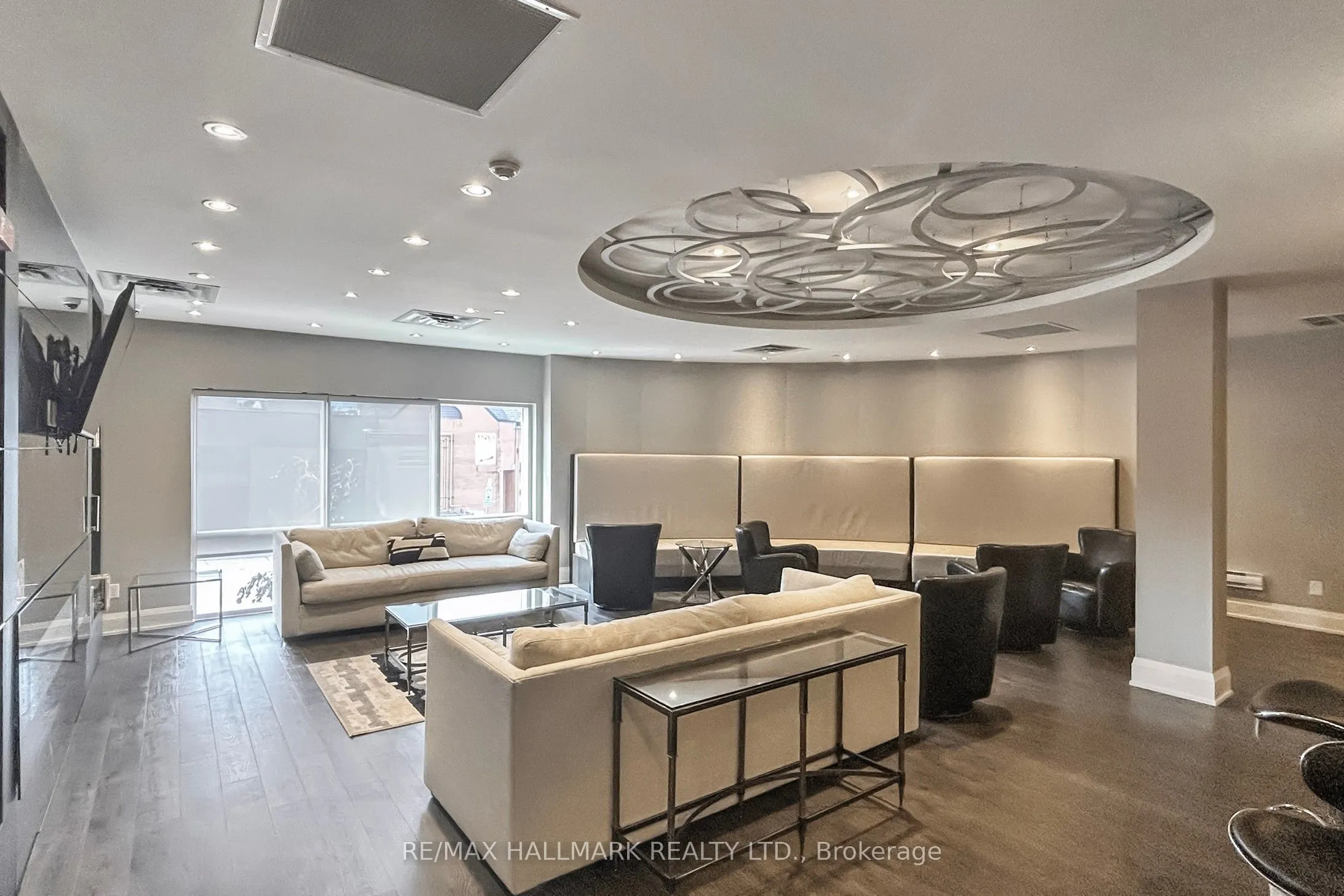 15277 Yonge Street, #607