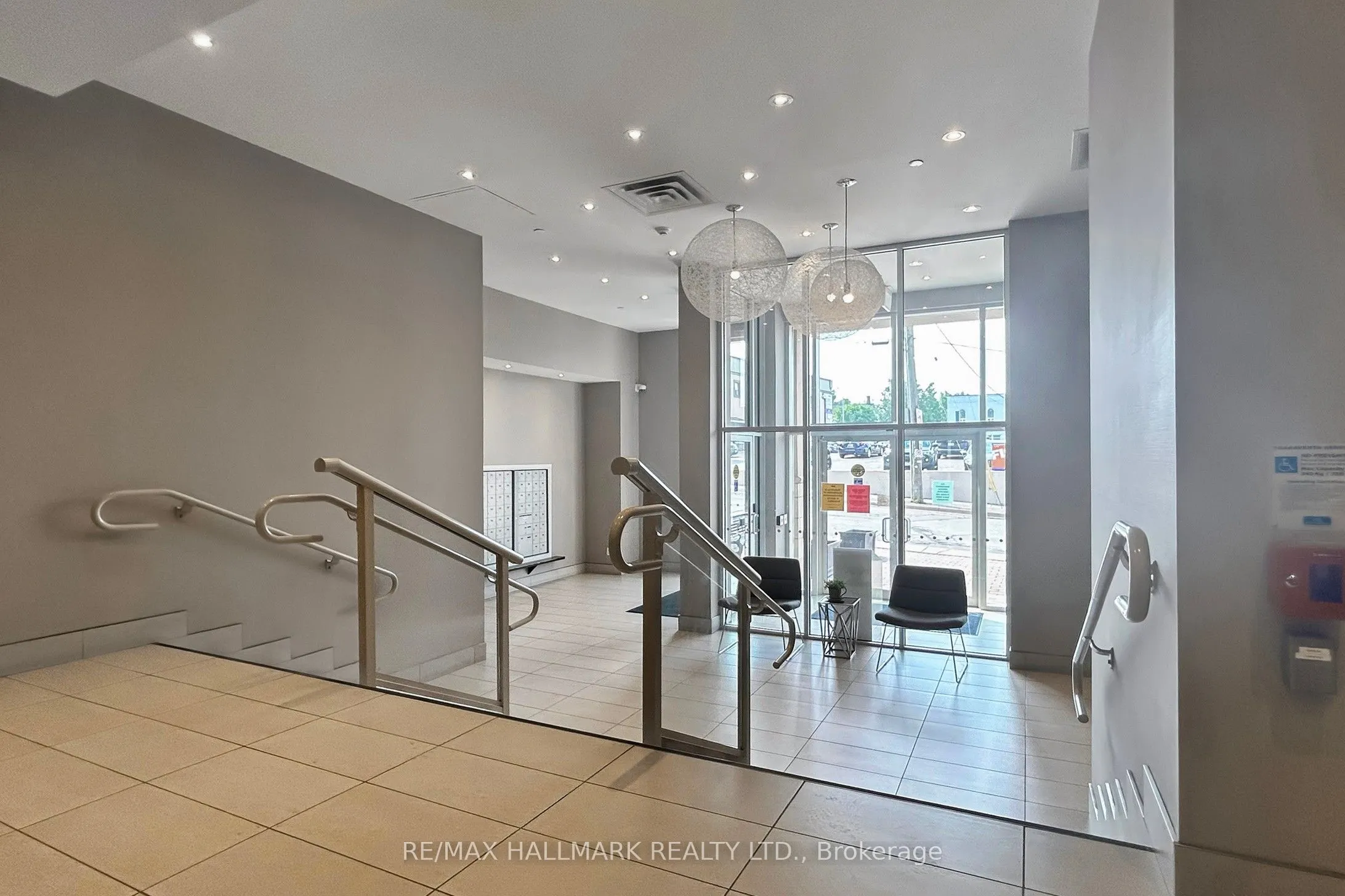 15277 Yonge Street, #607