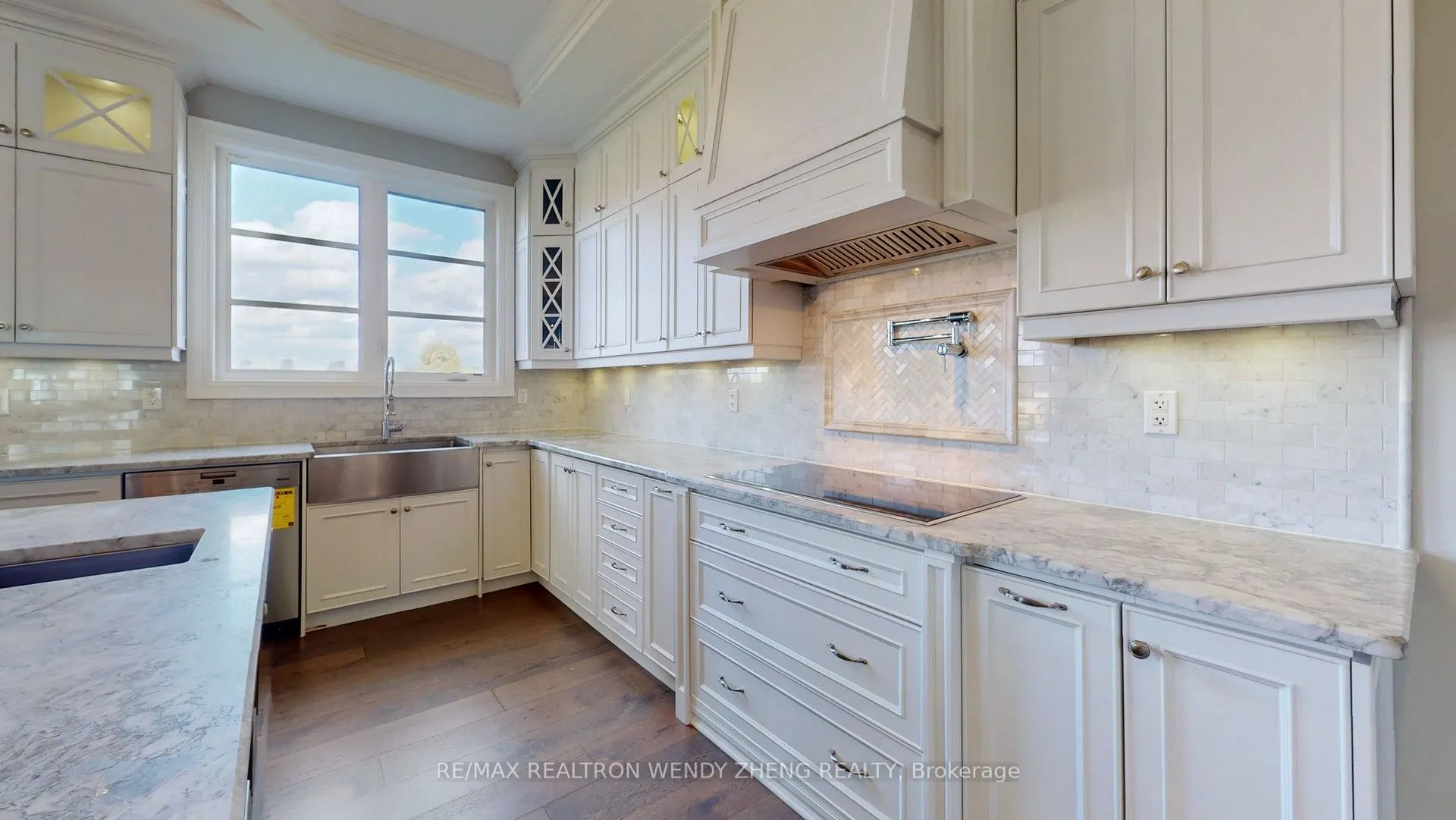 3952 Bloomington Road