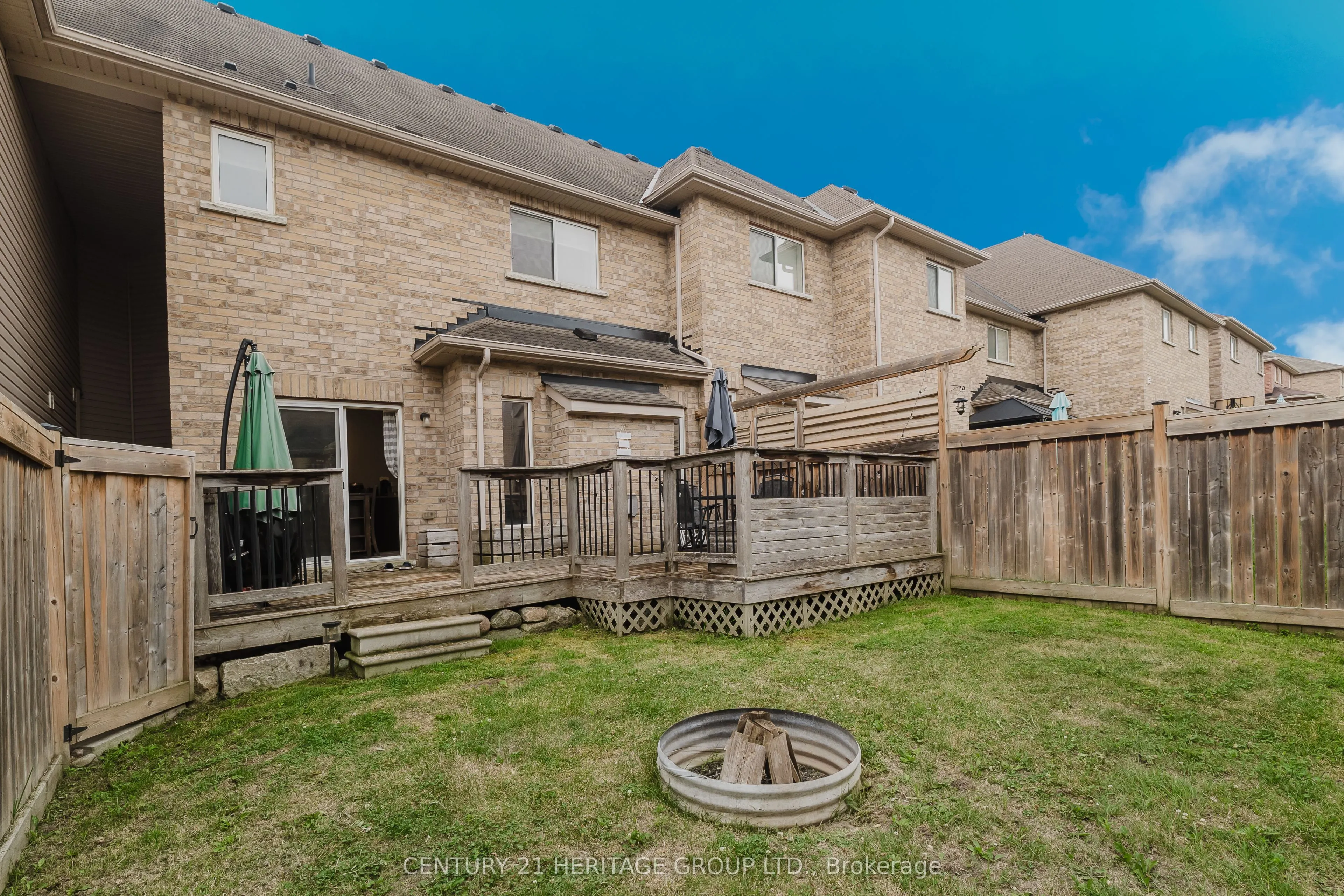 32 Grey Wing Avenue