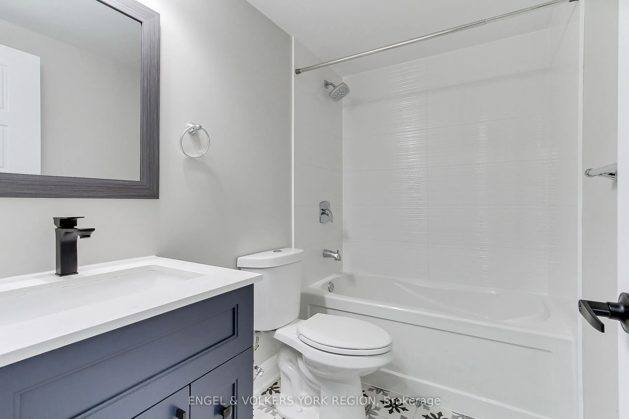 4 Valley Point Crescent, #BSMT