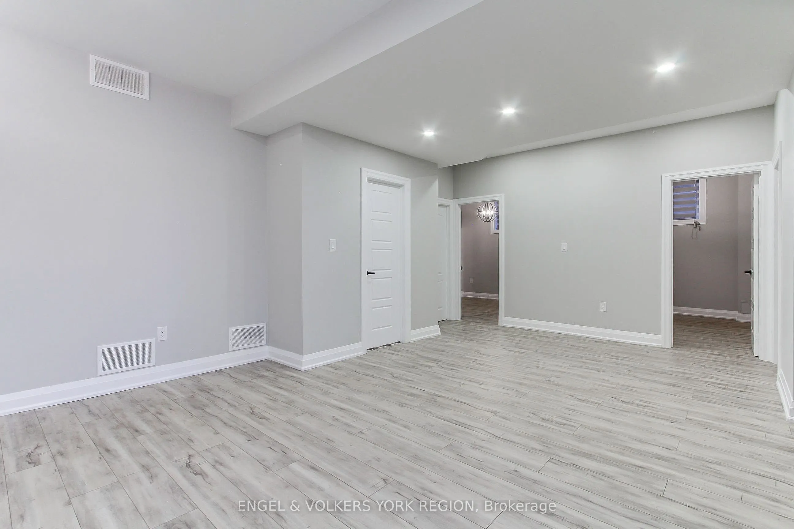 4 Valley Point Crescent, #BSMT