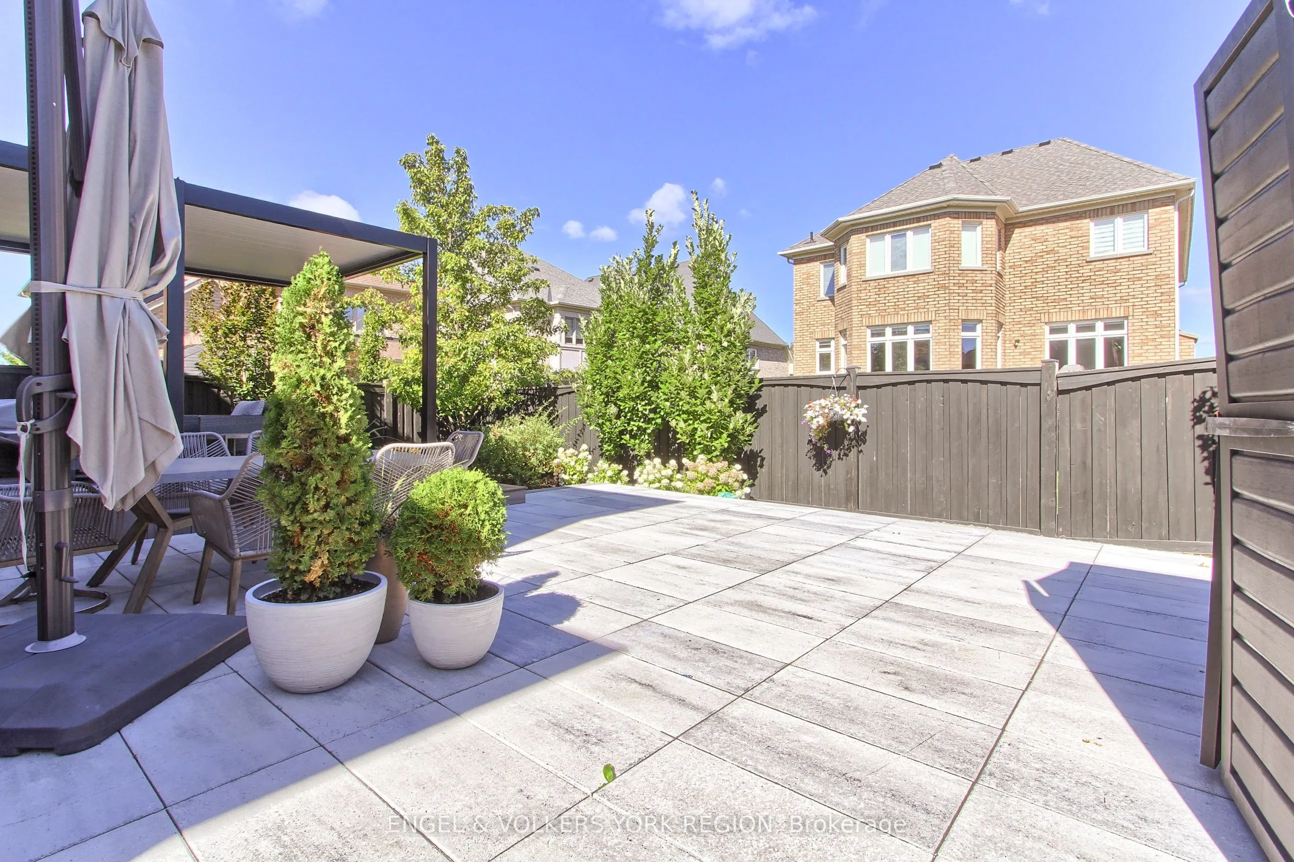 4 Valley Point Crescent, #BSMT