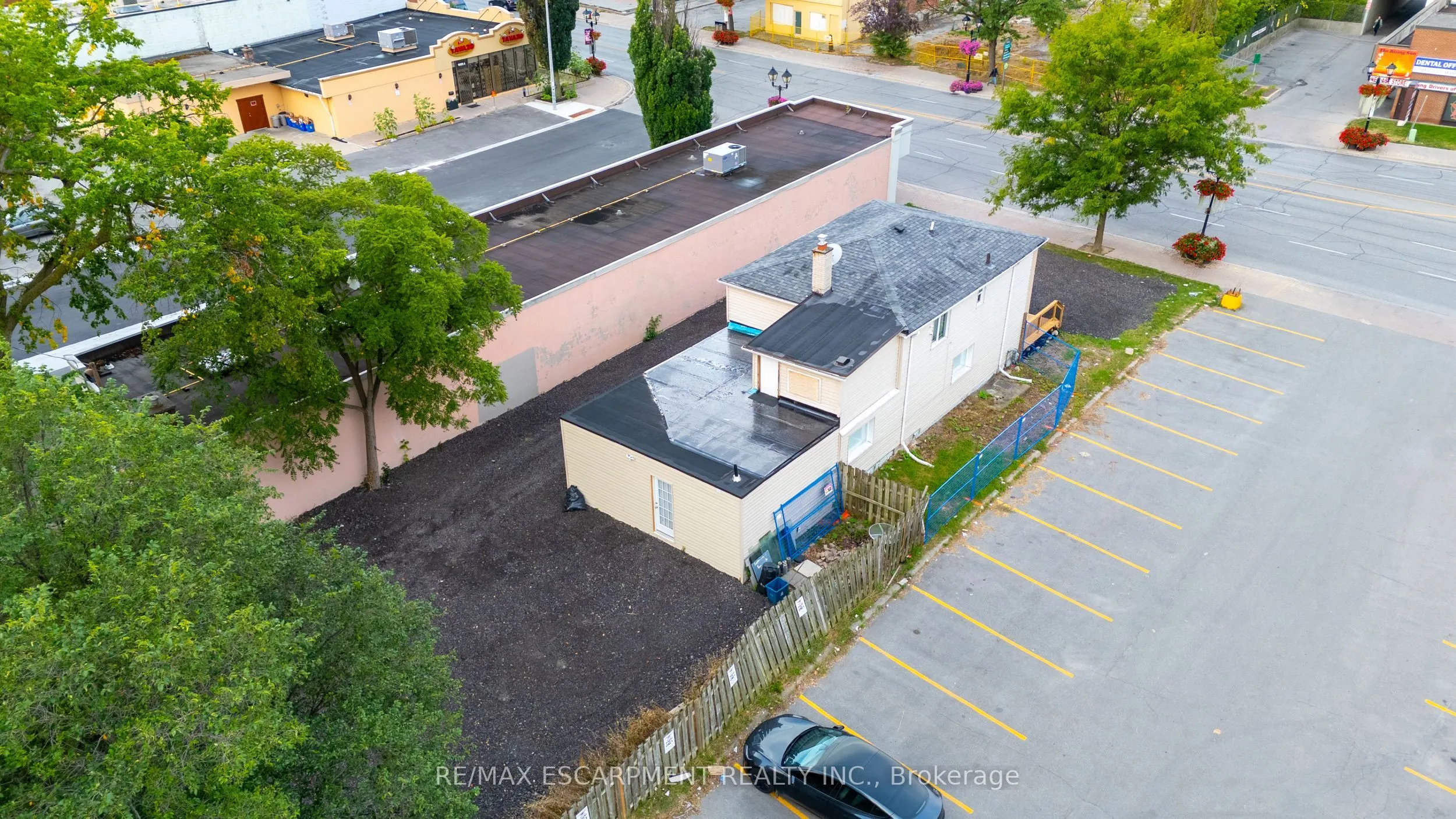 10329 Yonge Street