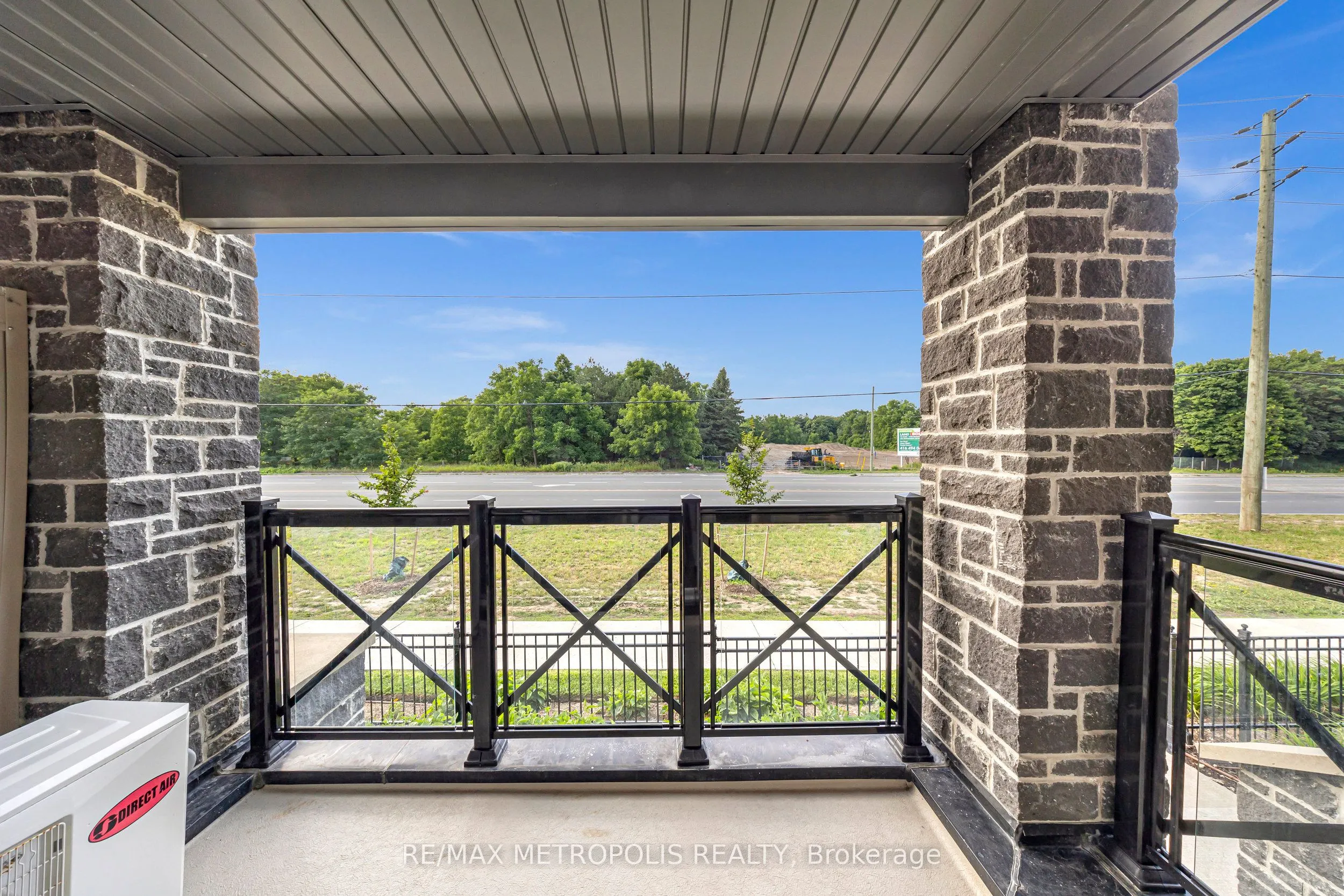 10 Westmeath Lane, #2226