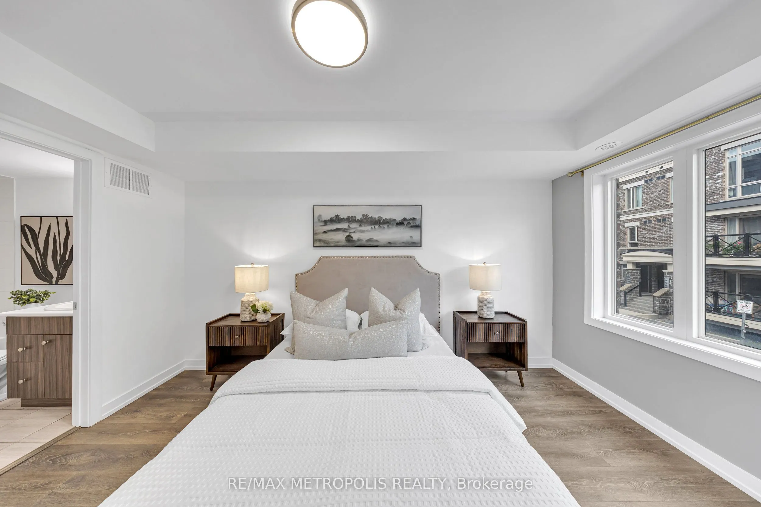 10 Westmeath Lane, #2226