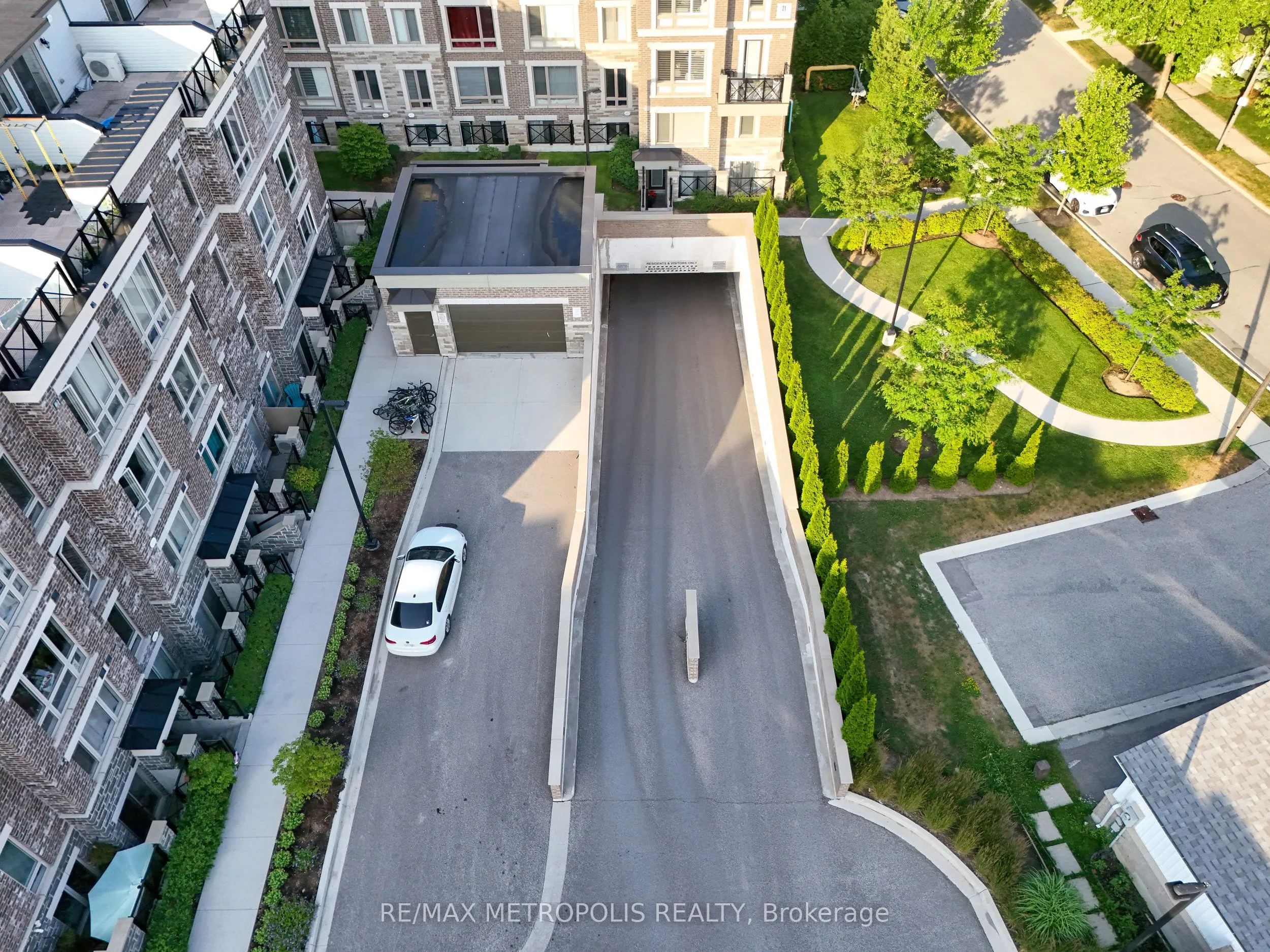 10 Westmeath Lane, #2226