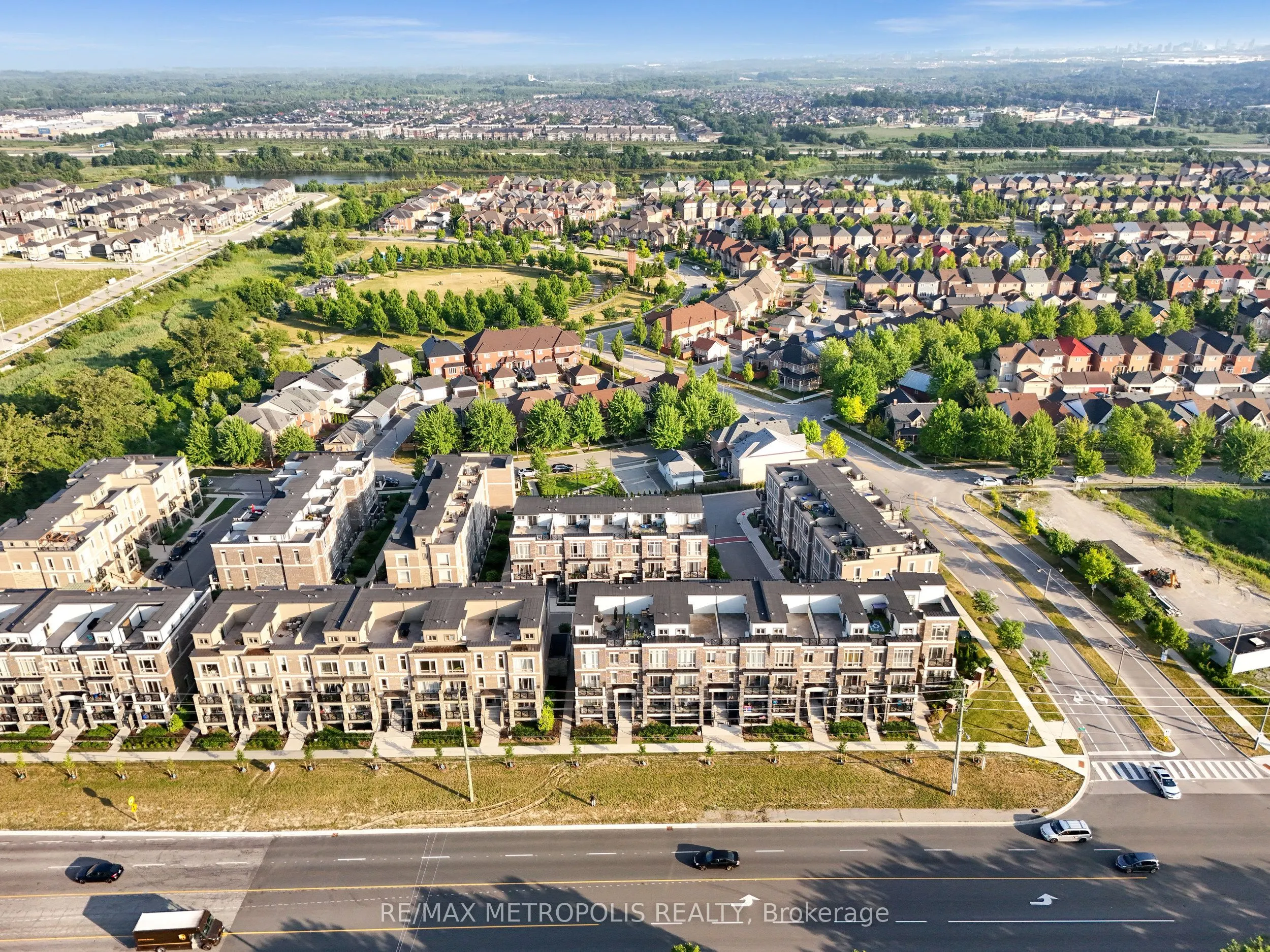 10 Westmeath Lane, #2226