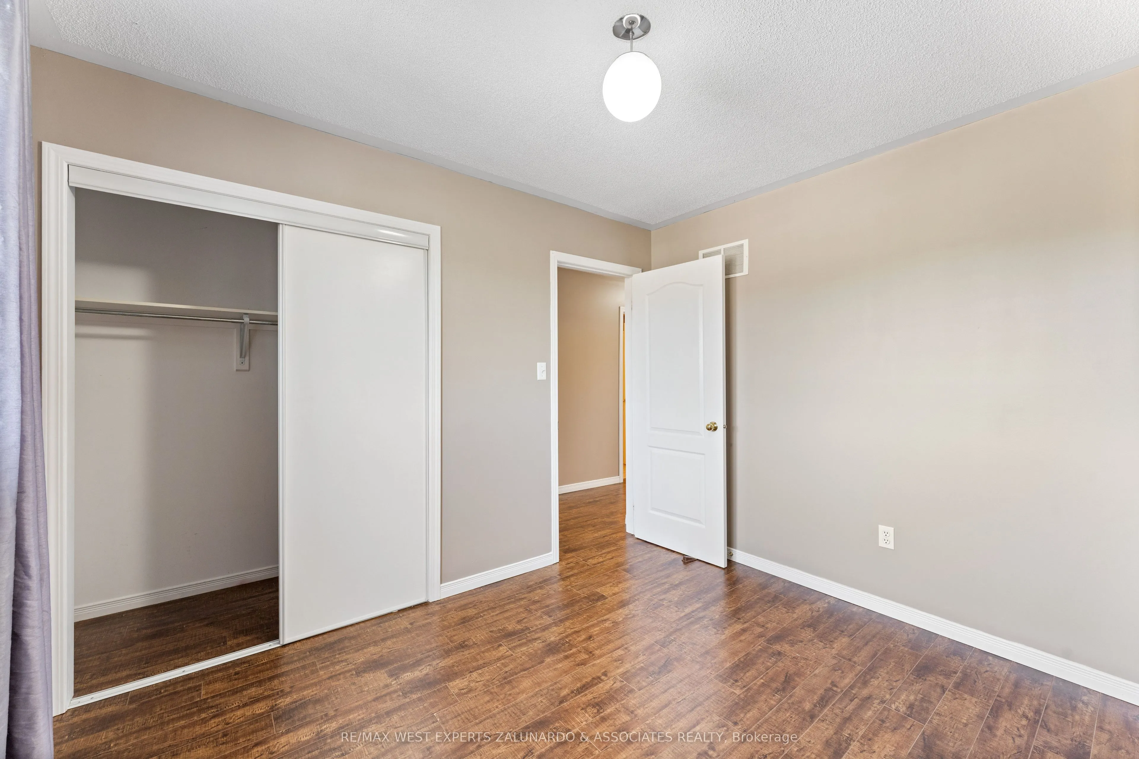156 Stonemount Crescent