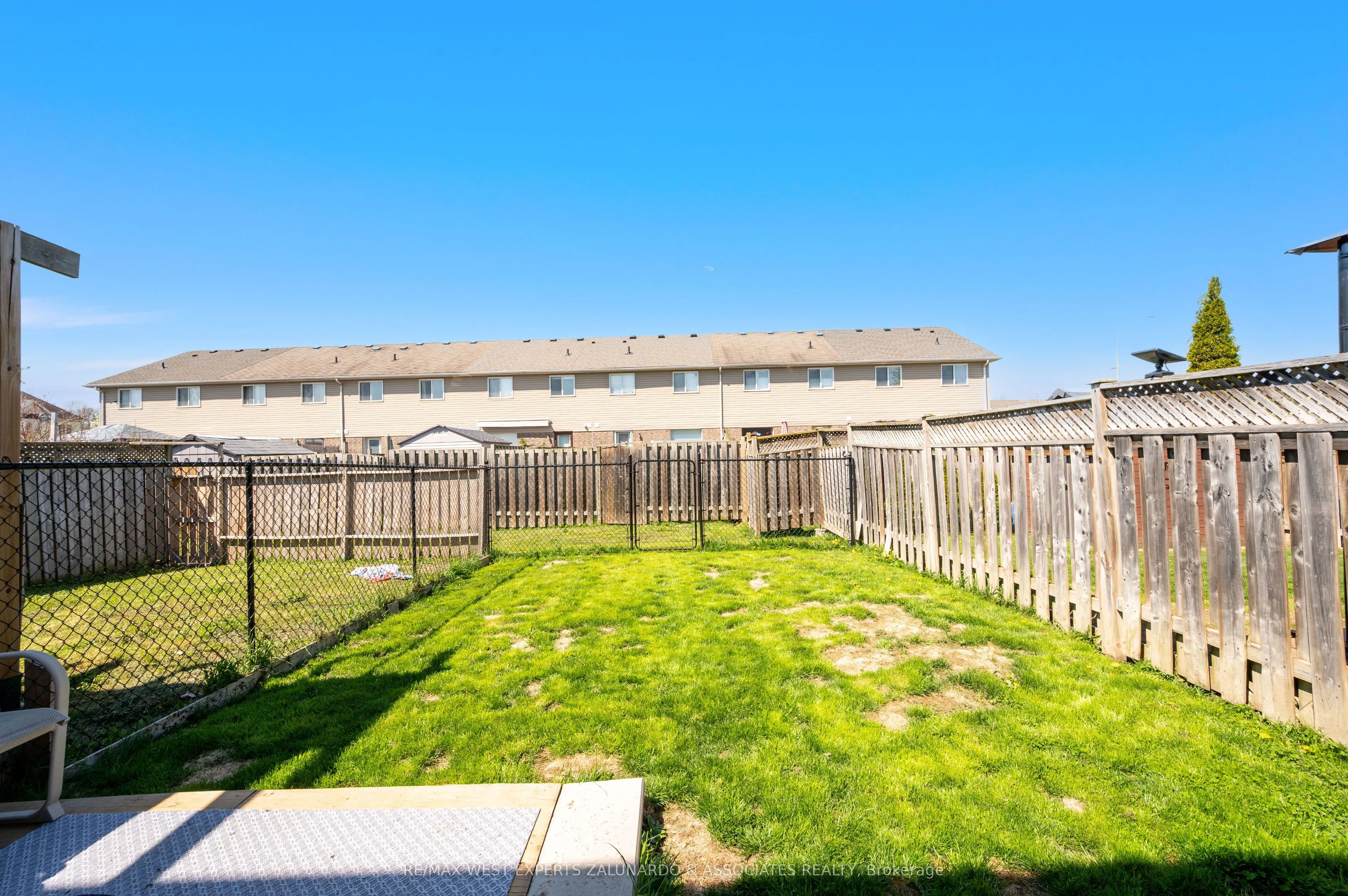 70 Ruthven Crescent