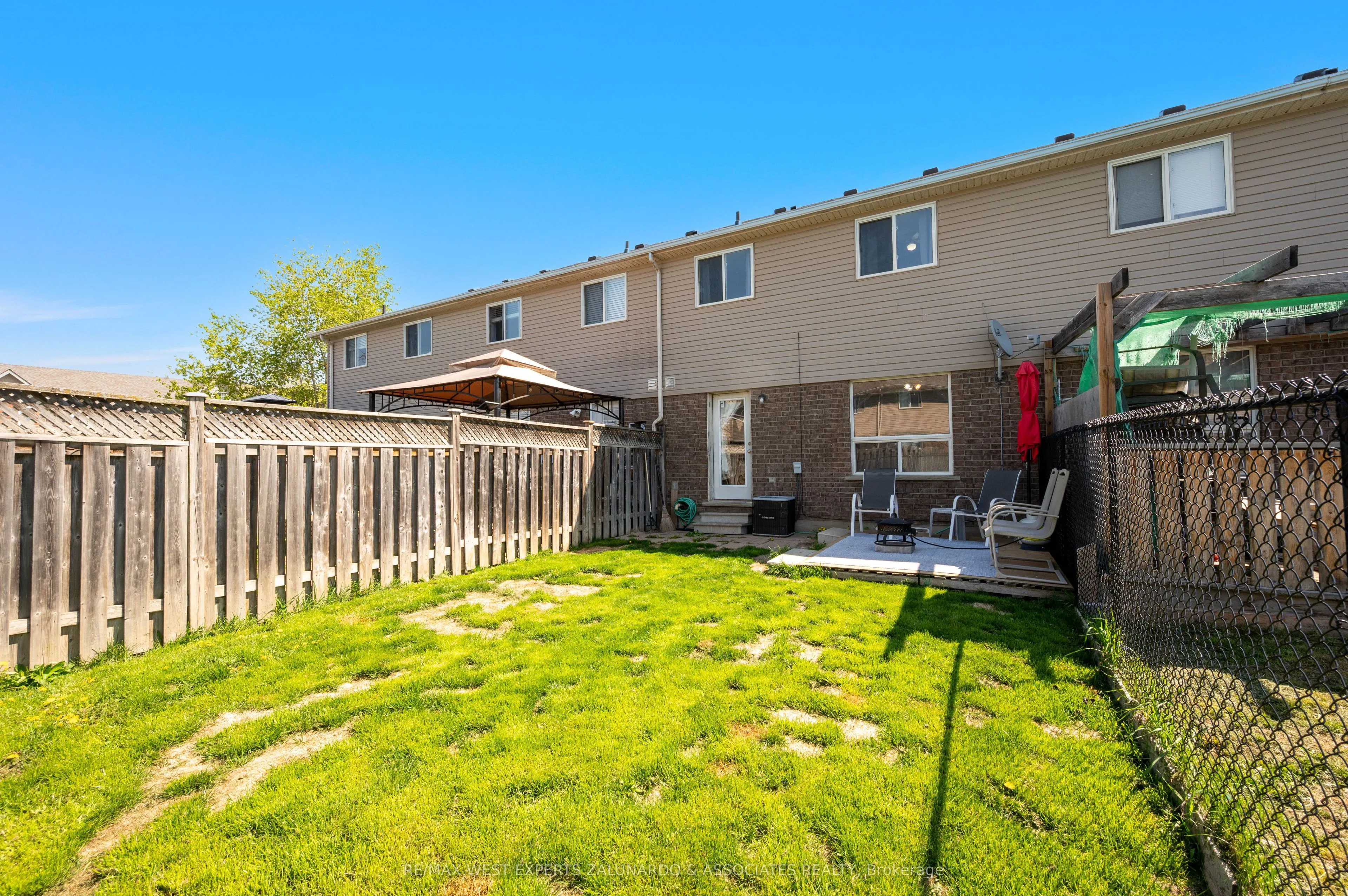 70 Ruthven Crescent
