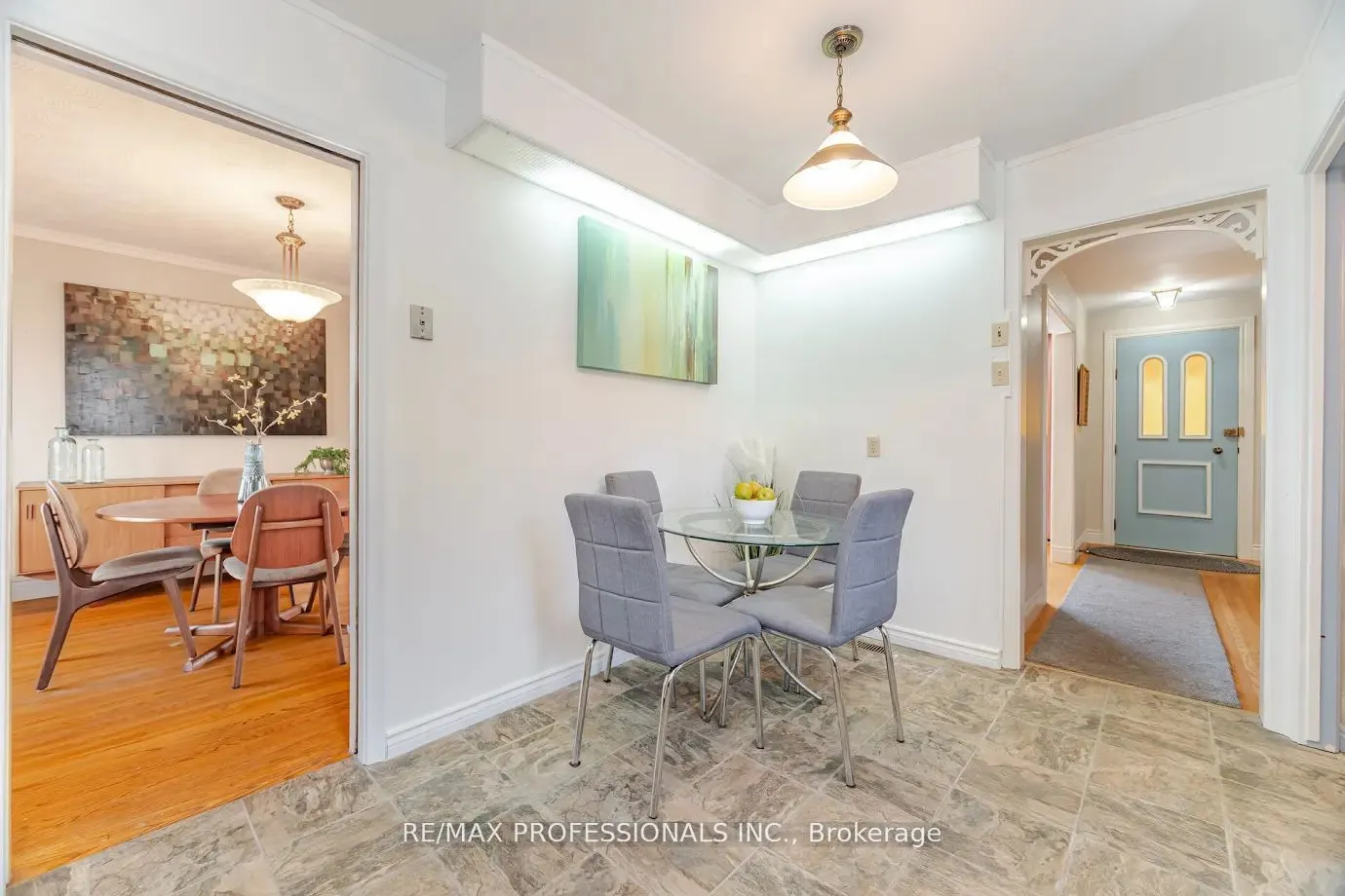 77 Bedford Park Avenue