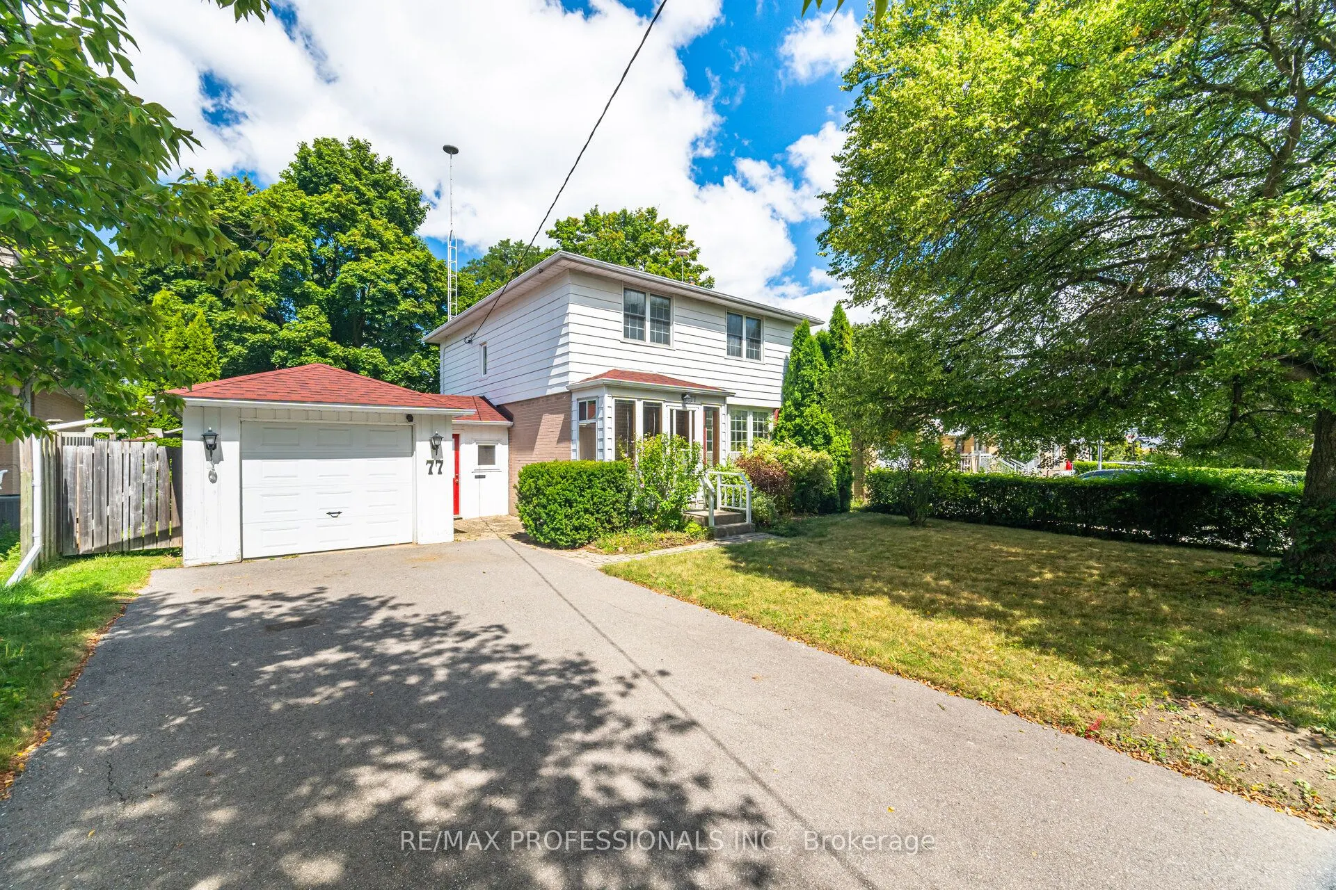 77 Bedford Park Avenue