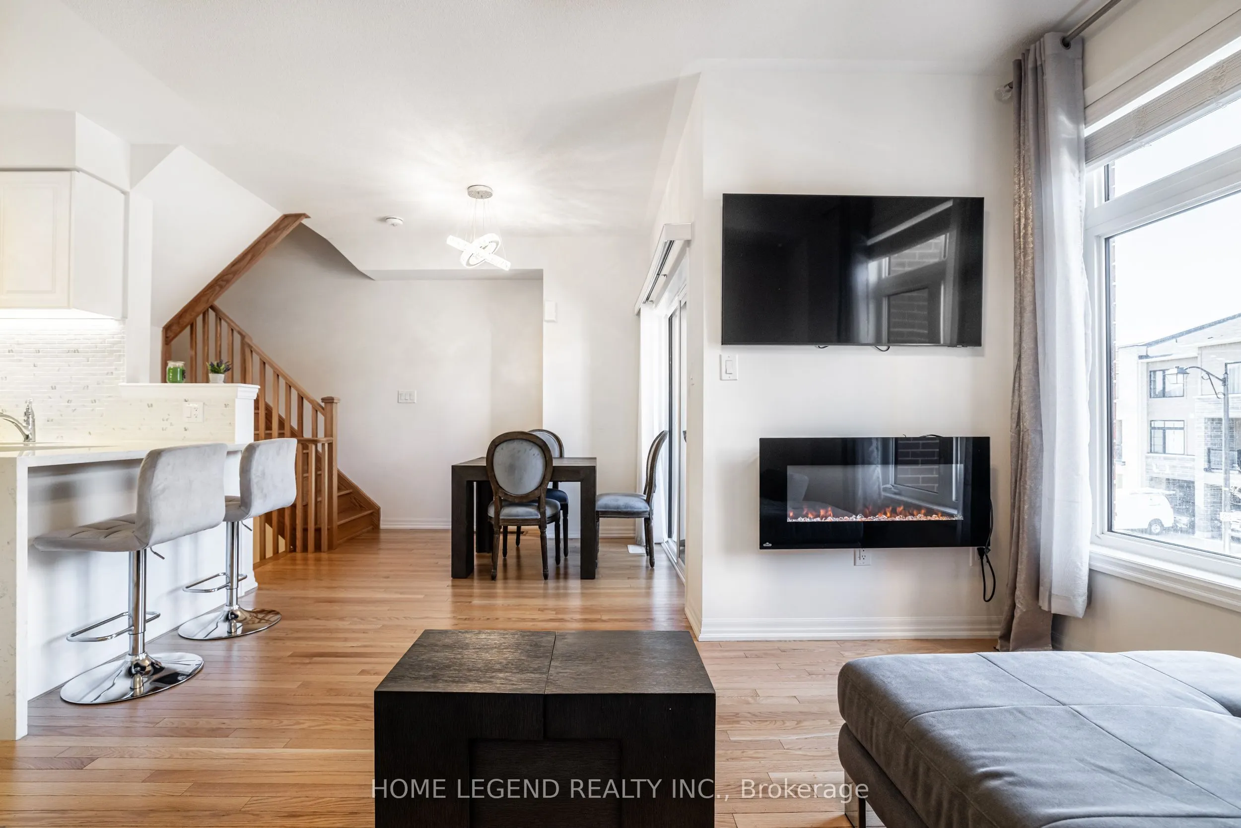 123 Bravo Lane