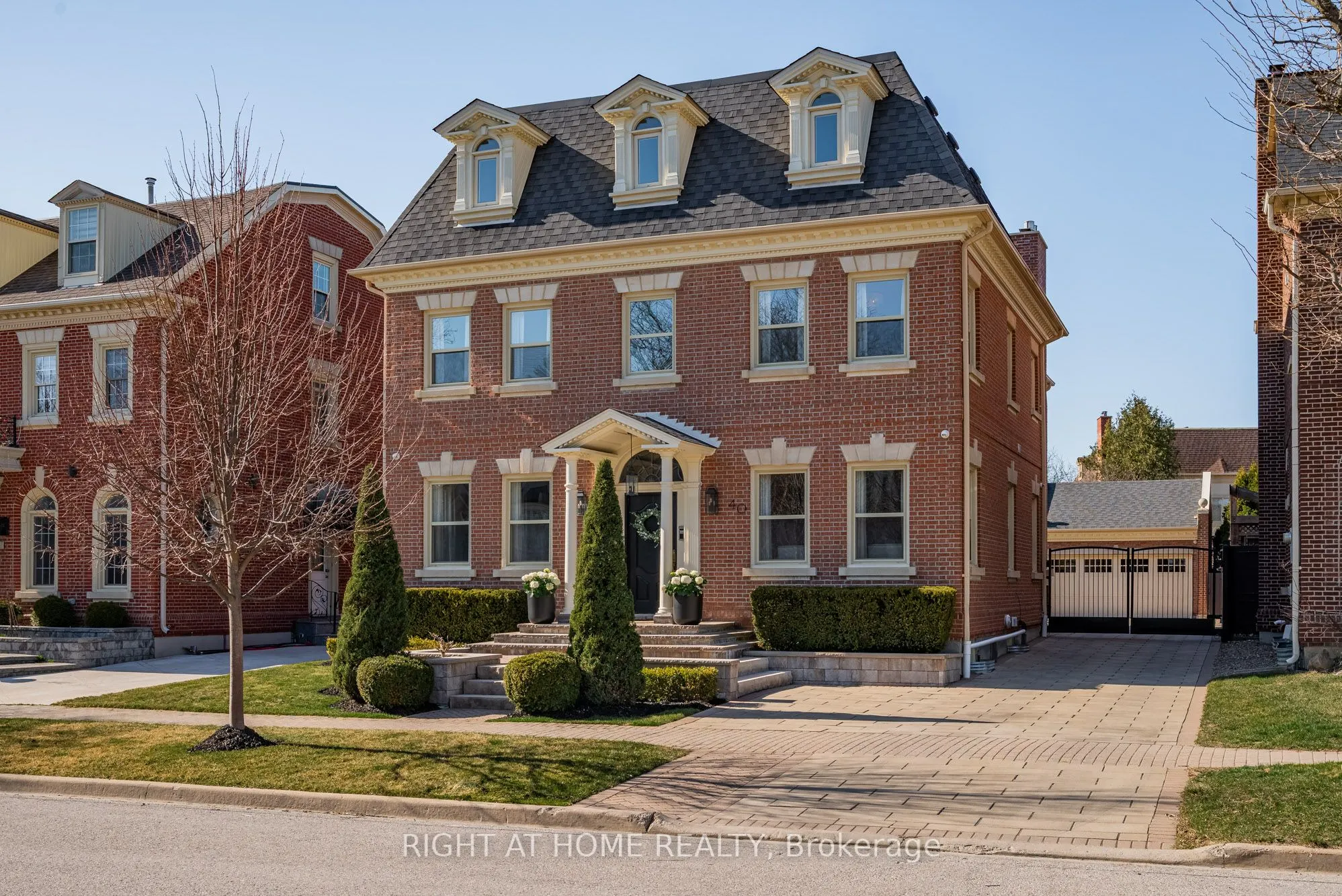 40 Oatlands Crescent