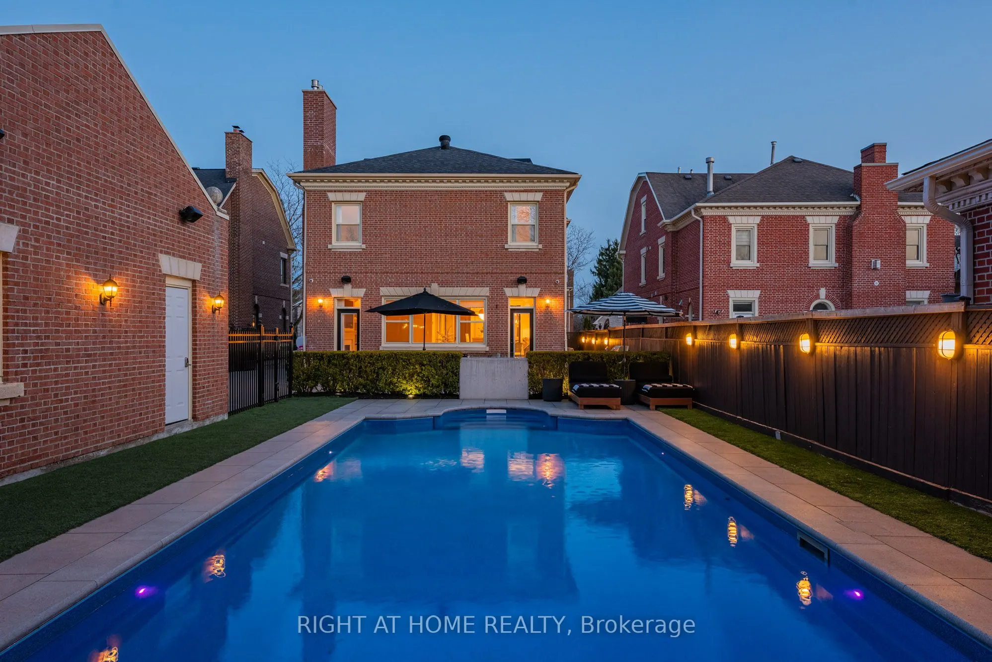 40 Oatlands Crescent
