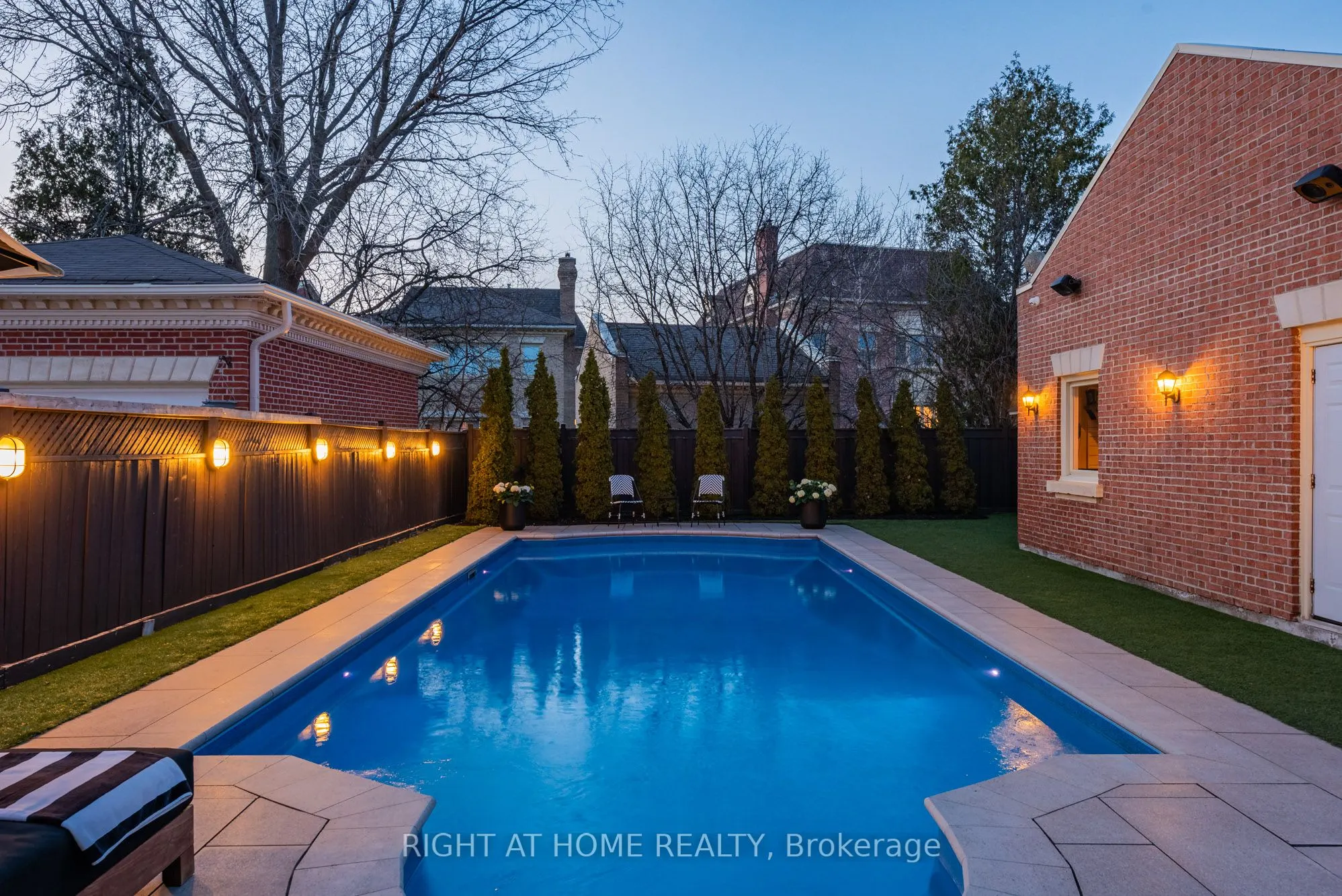 40 Oatlands Crescent
