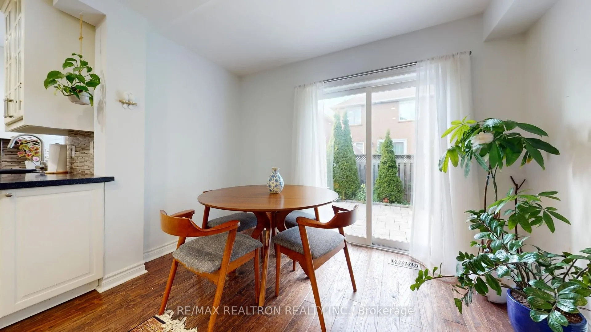 24 Monte Cristi Street