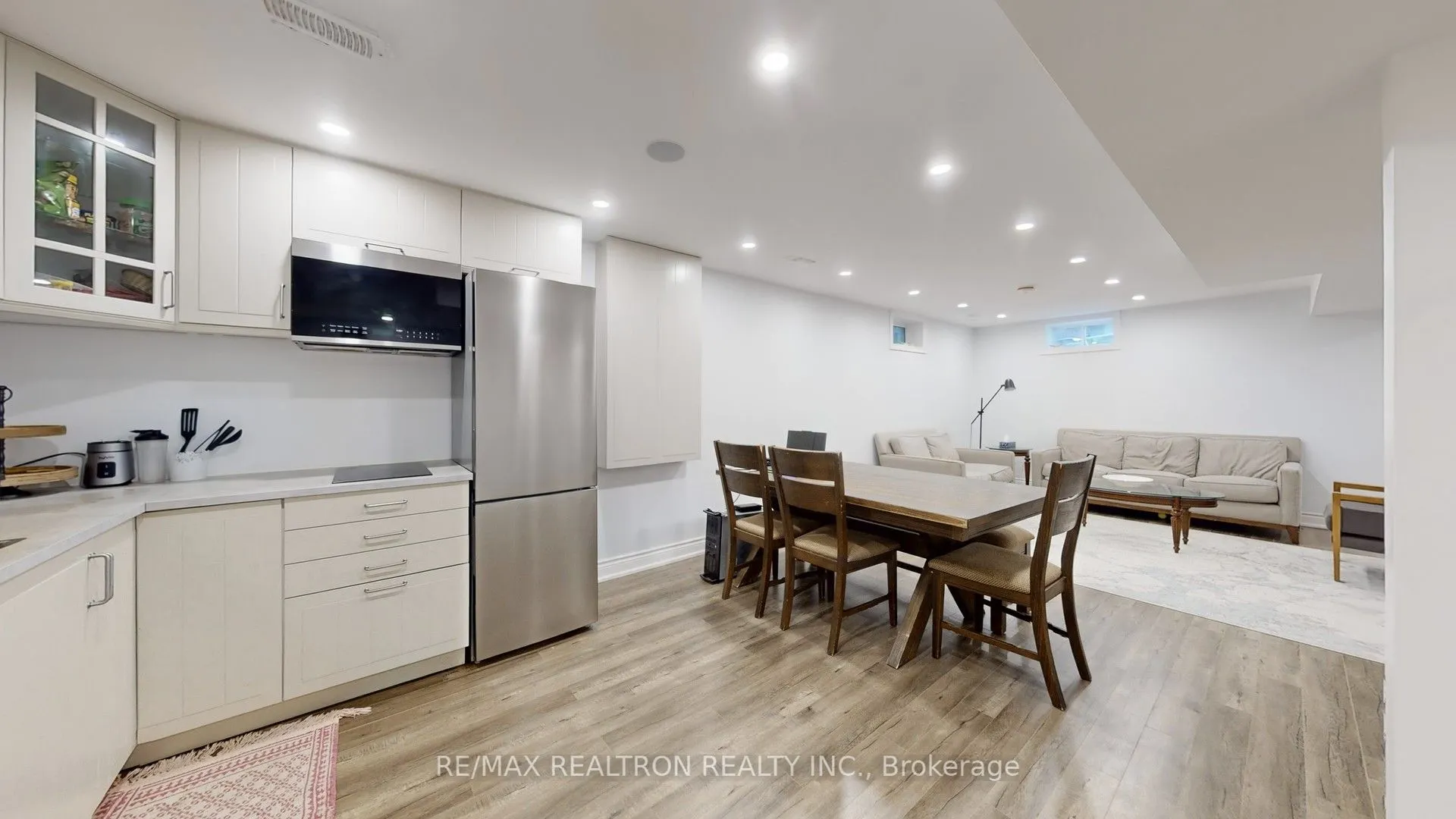 24 Monte Cristi Street