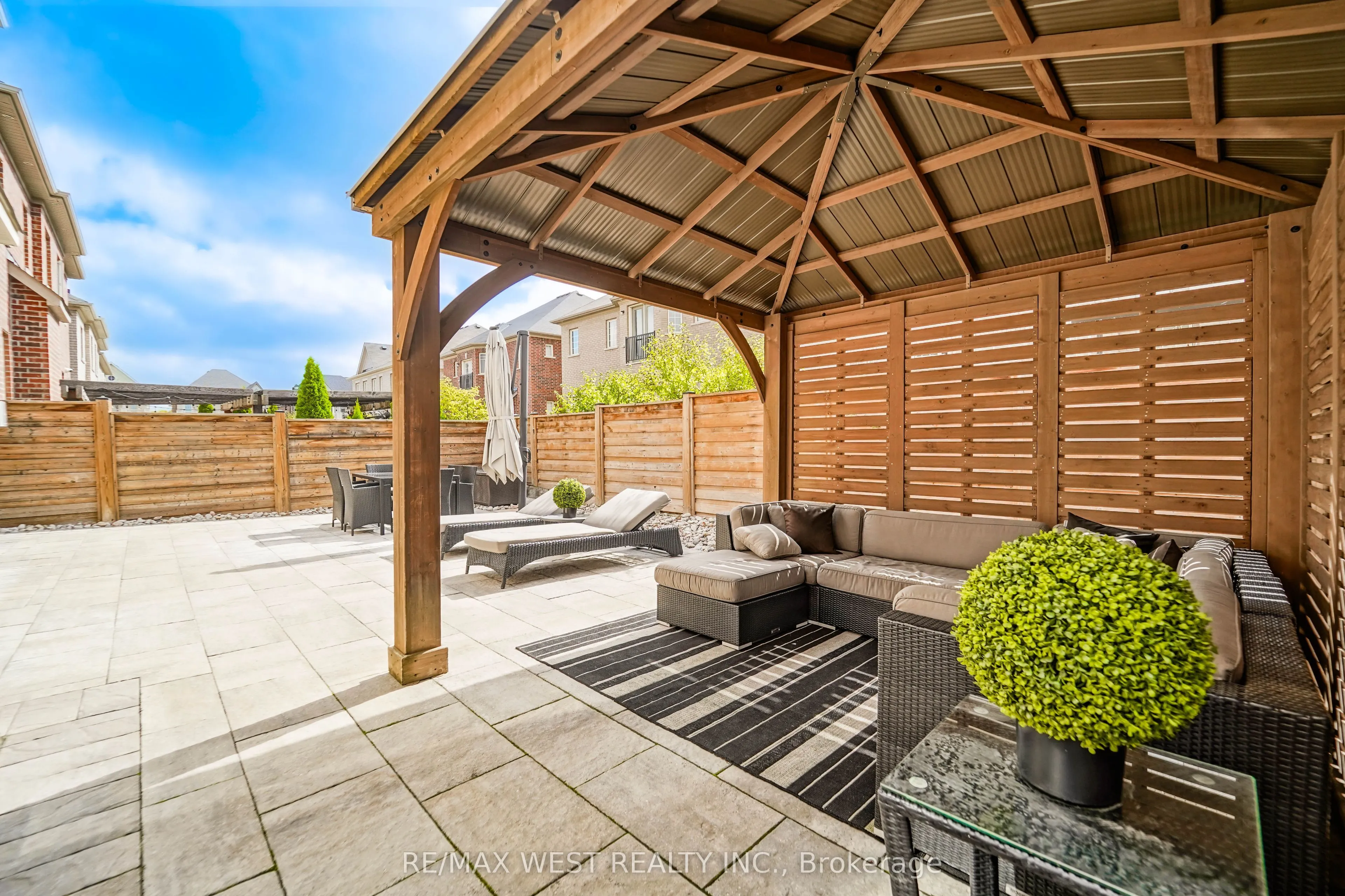 39 Condor Way