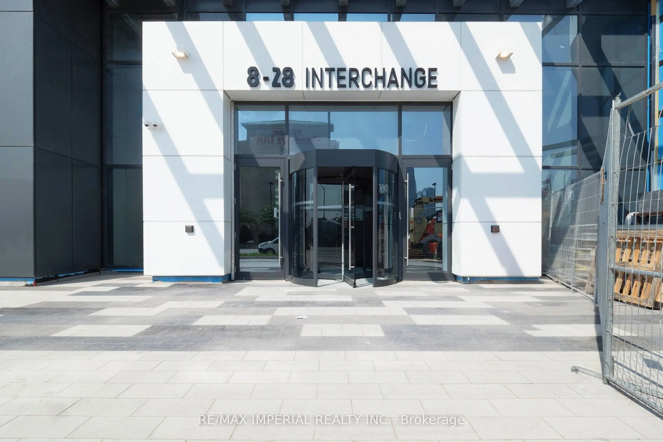 28 Interchange Way, #1211