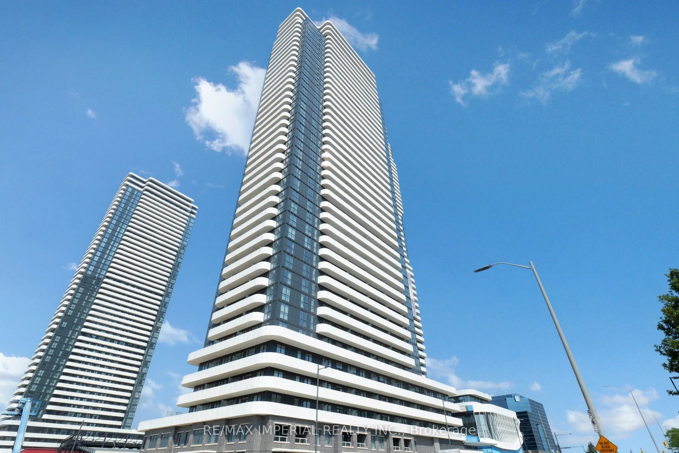 28 Interchange Way, #1211