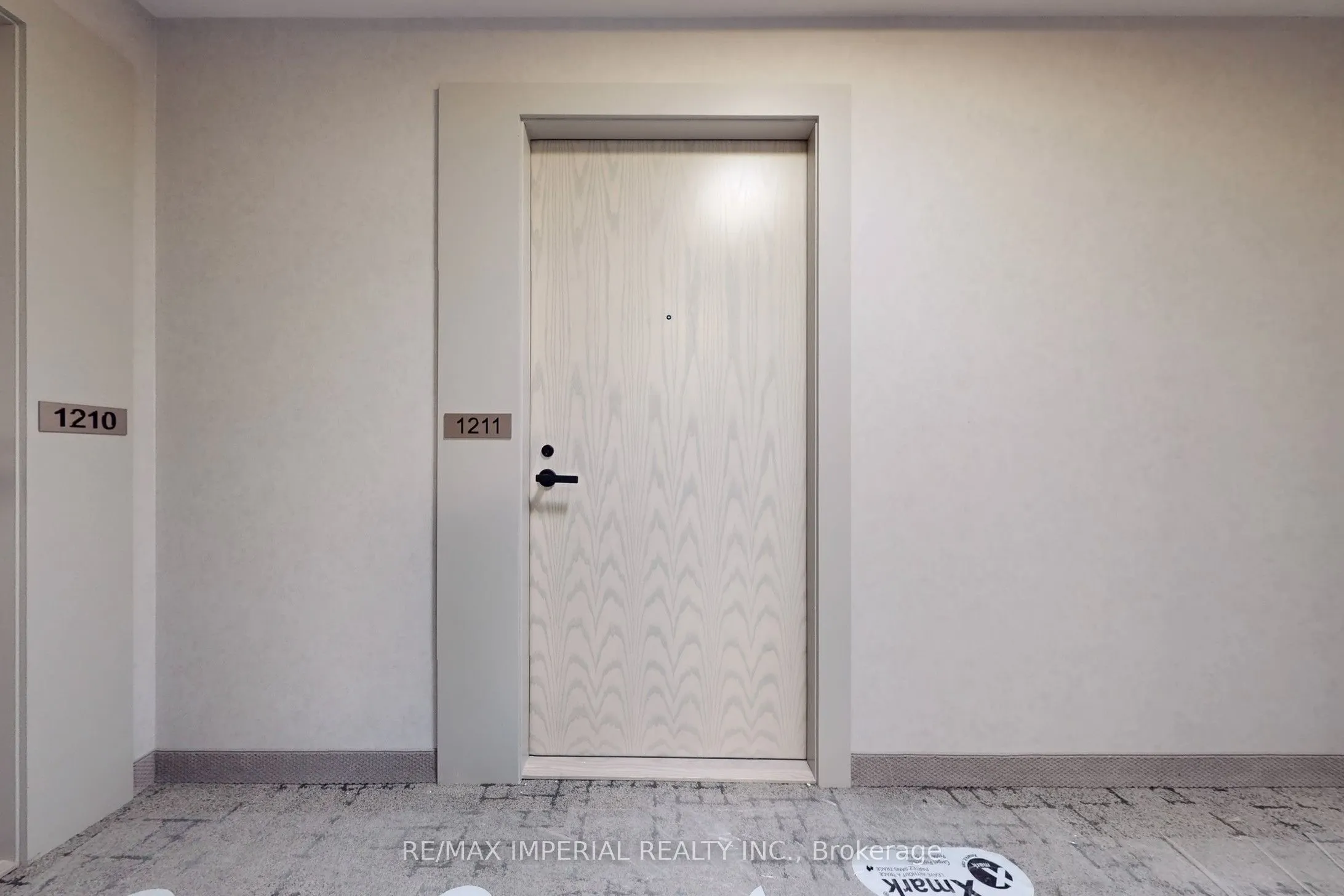 28 Interchange Way, #1211