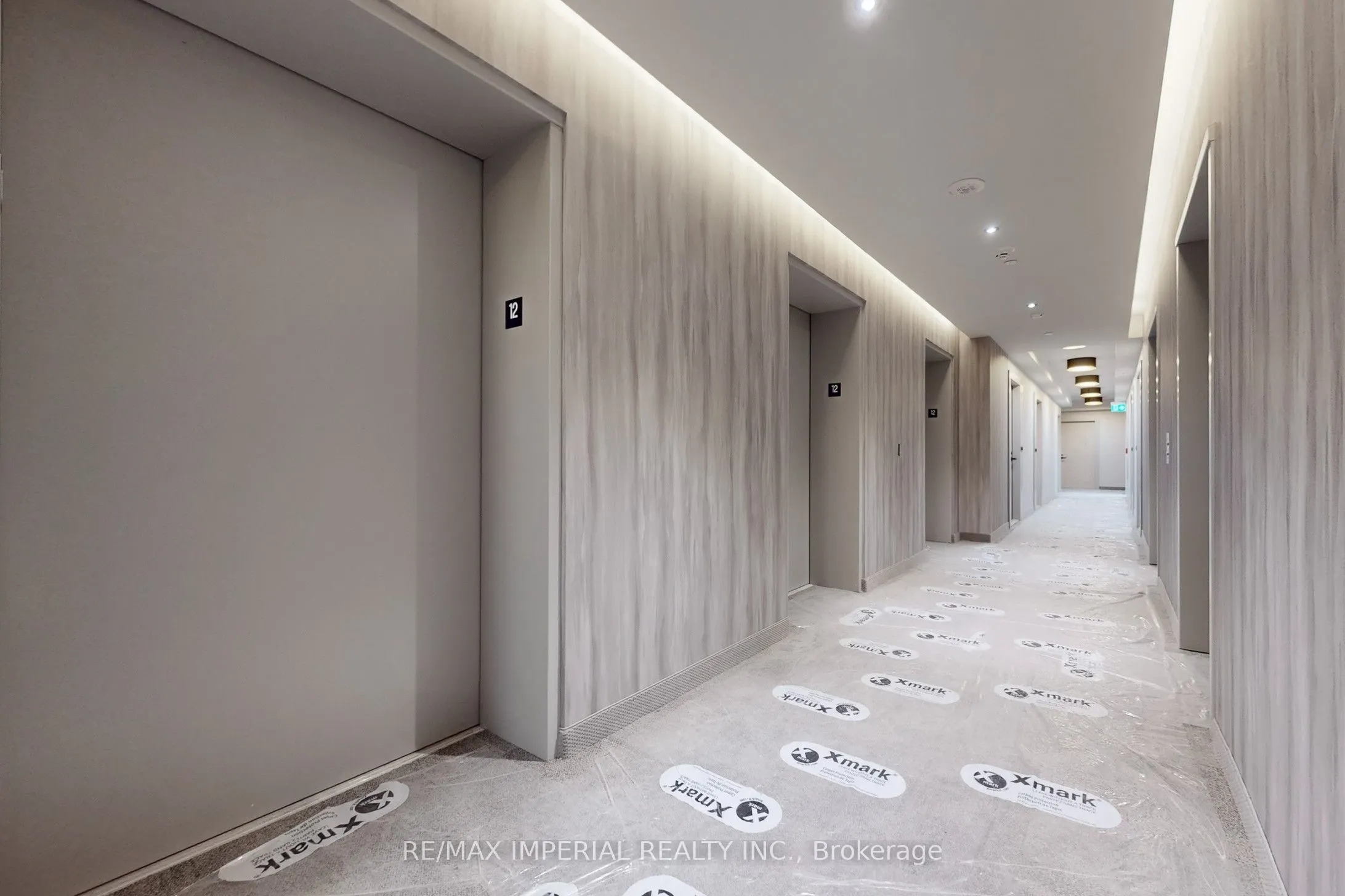28 Interchange Way, #1211