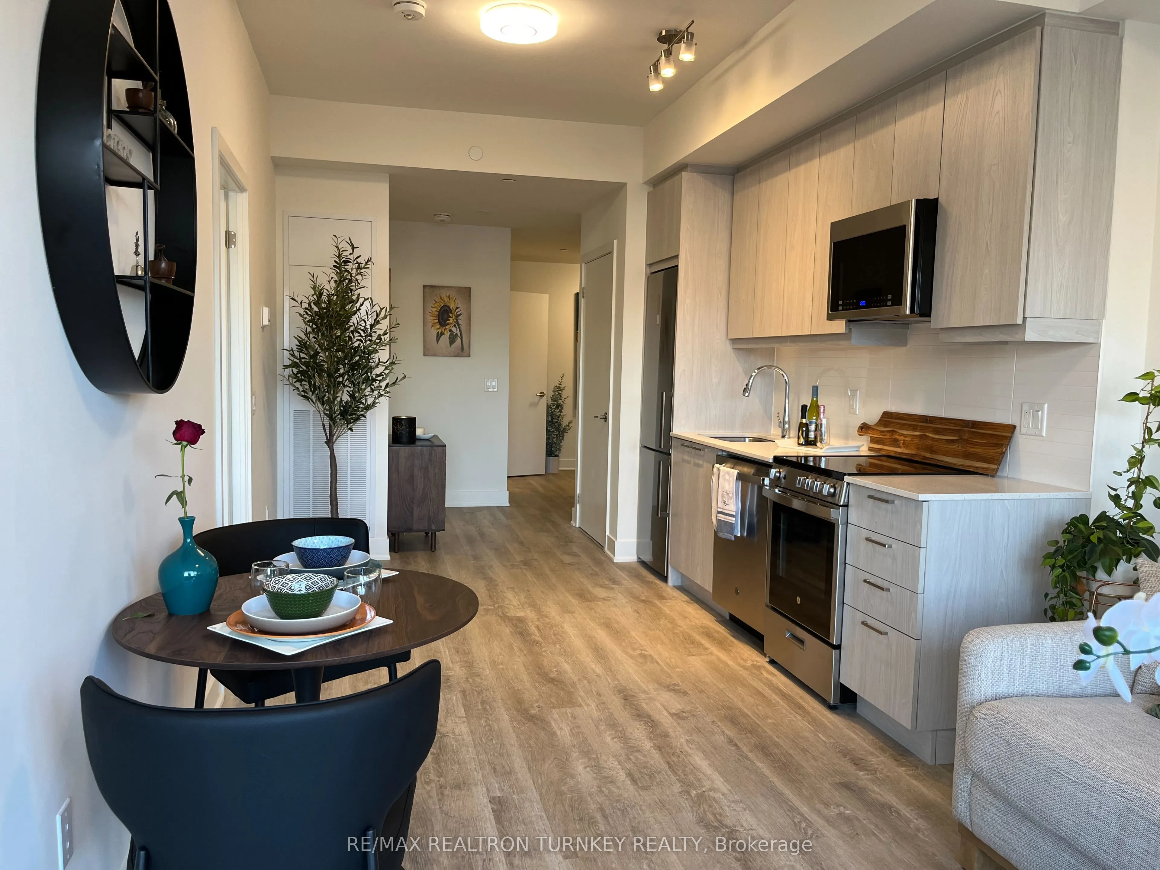 185 Deerfield Road, #018