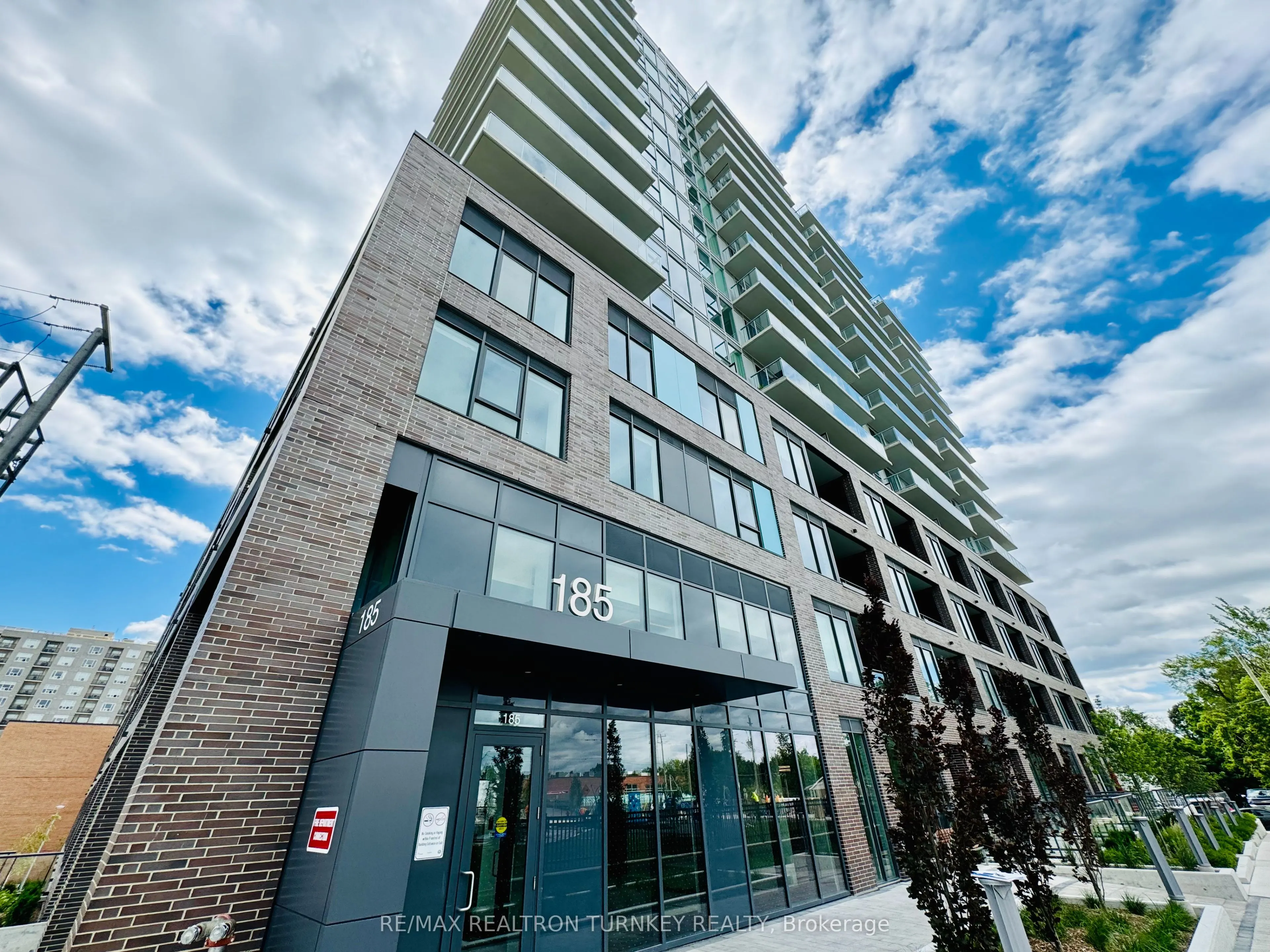 185 Deerfield Road, #018