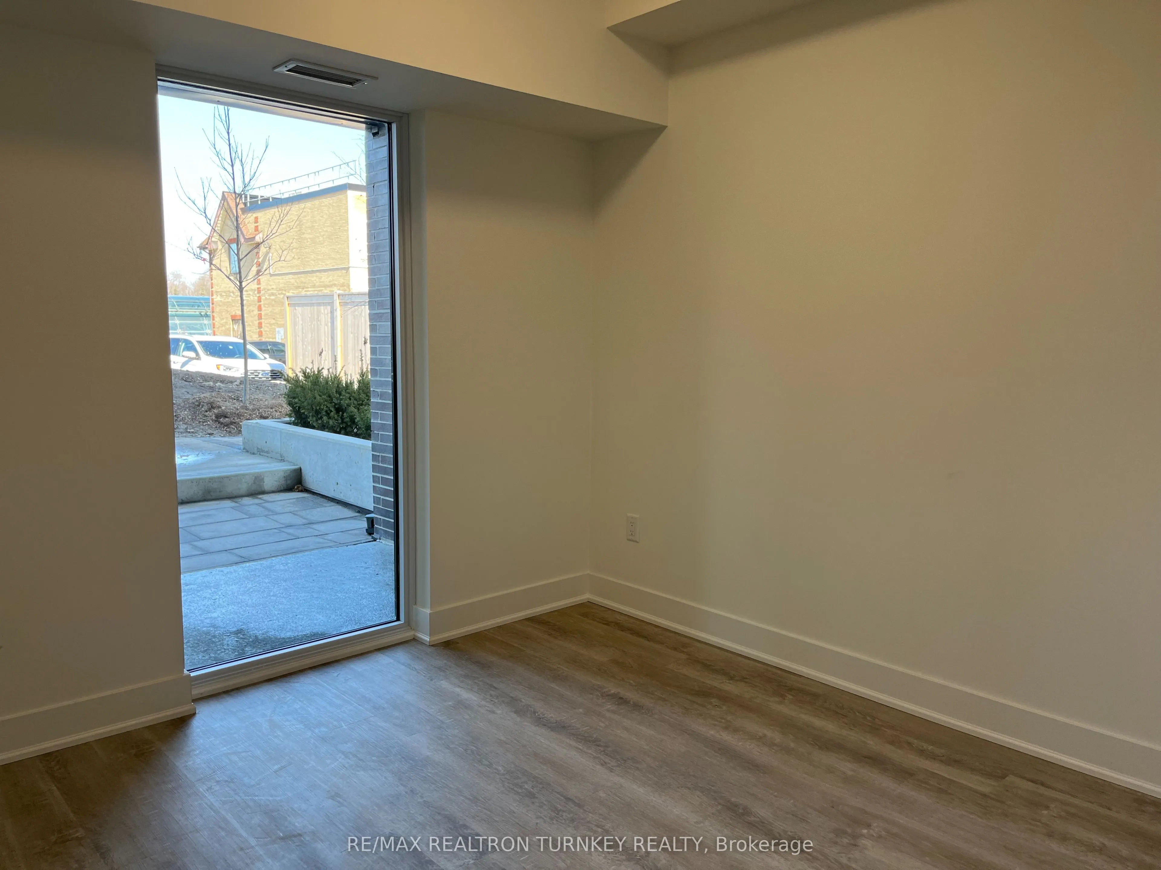 185 Deerfield Road, #018