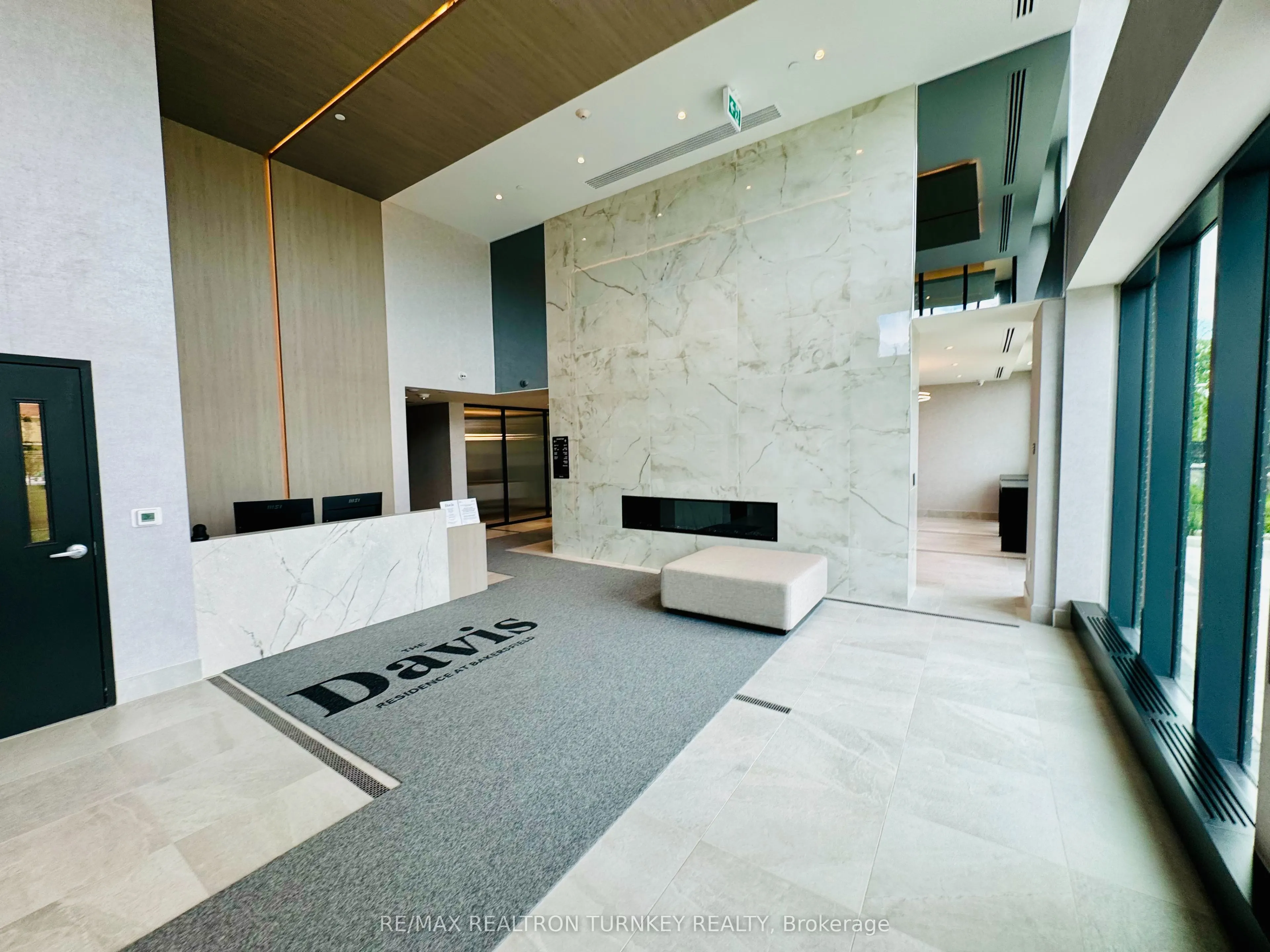 185 Deerfield Road, #018