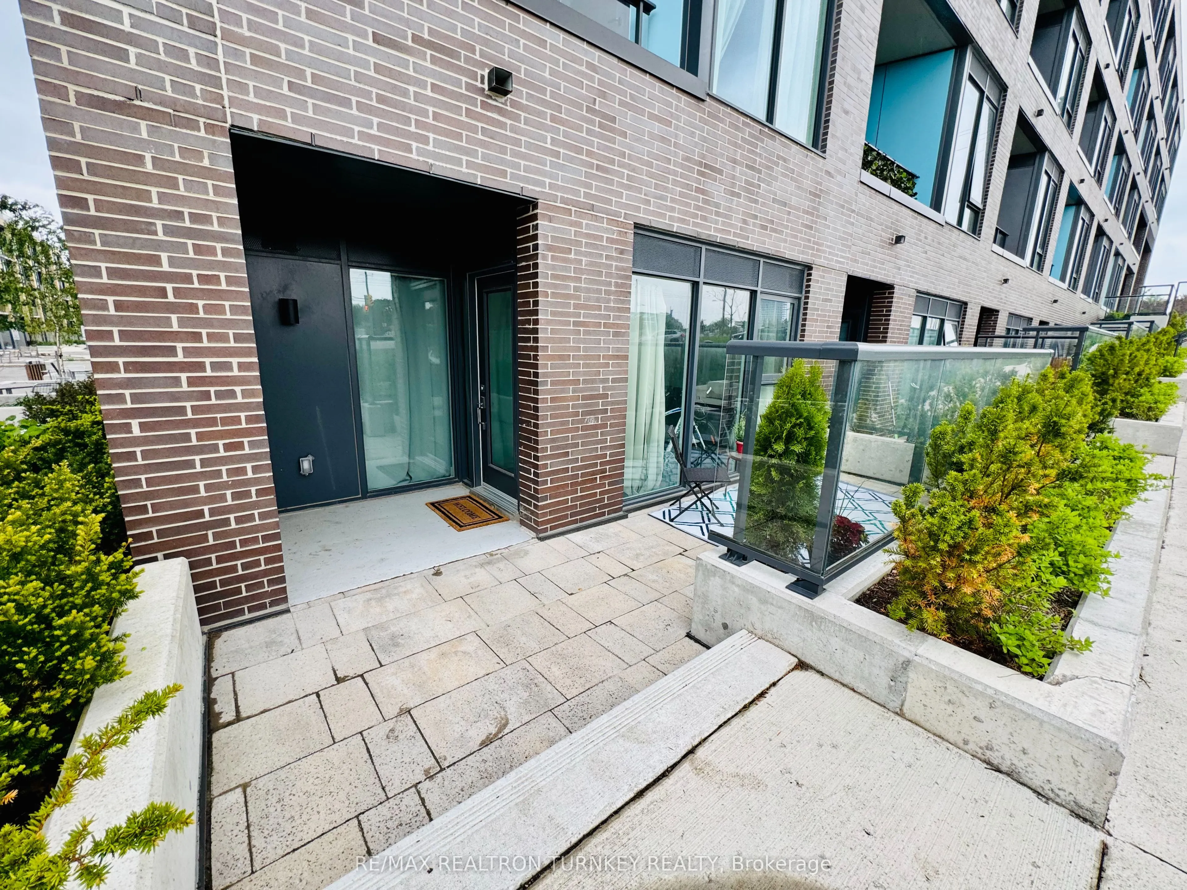 185 Deerfield Road, #018