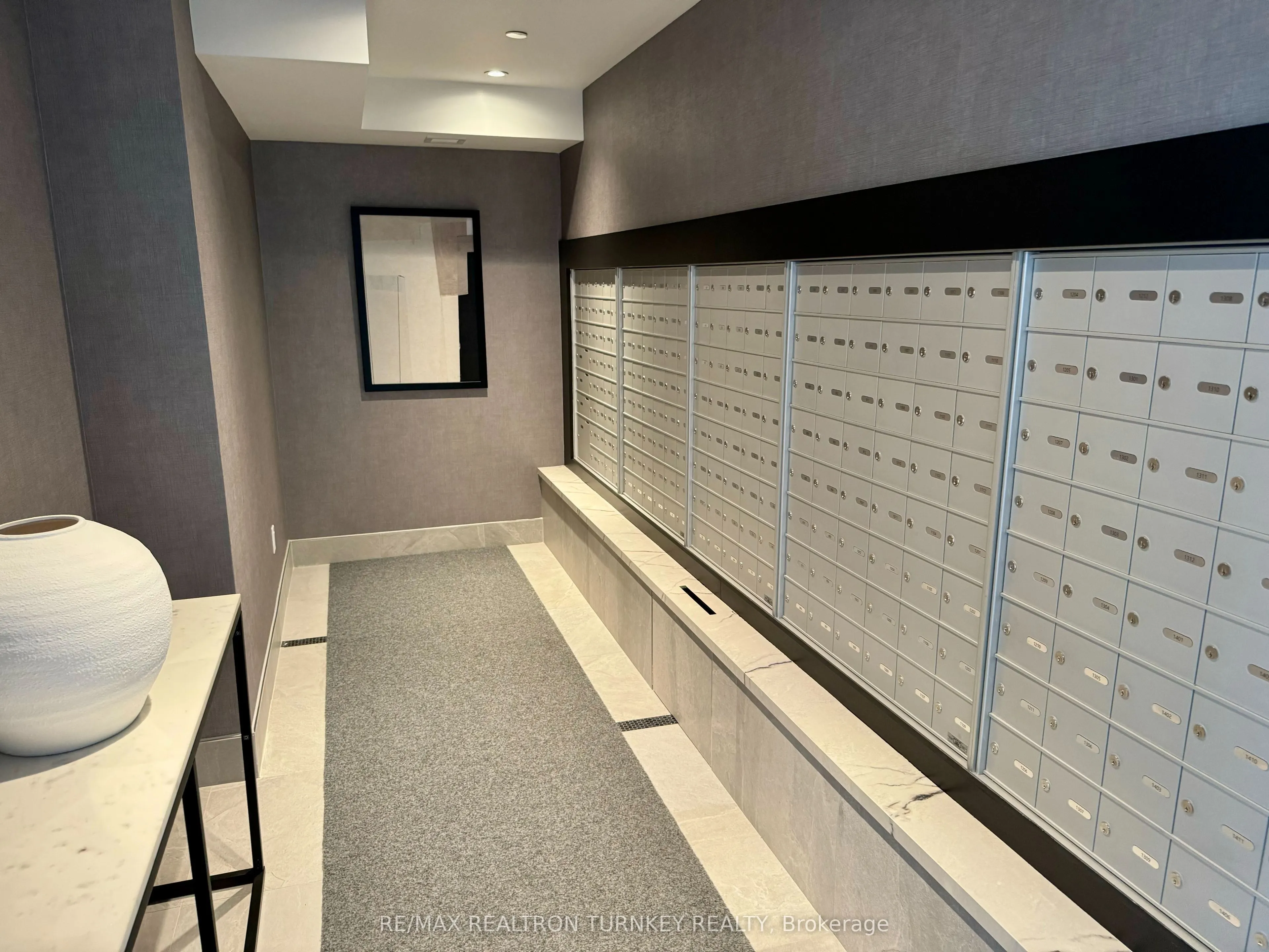 185 Deerfield Road, #018