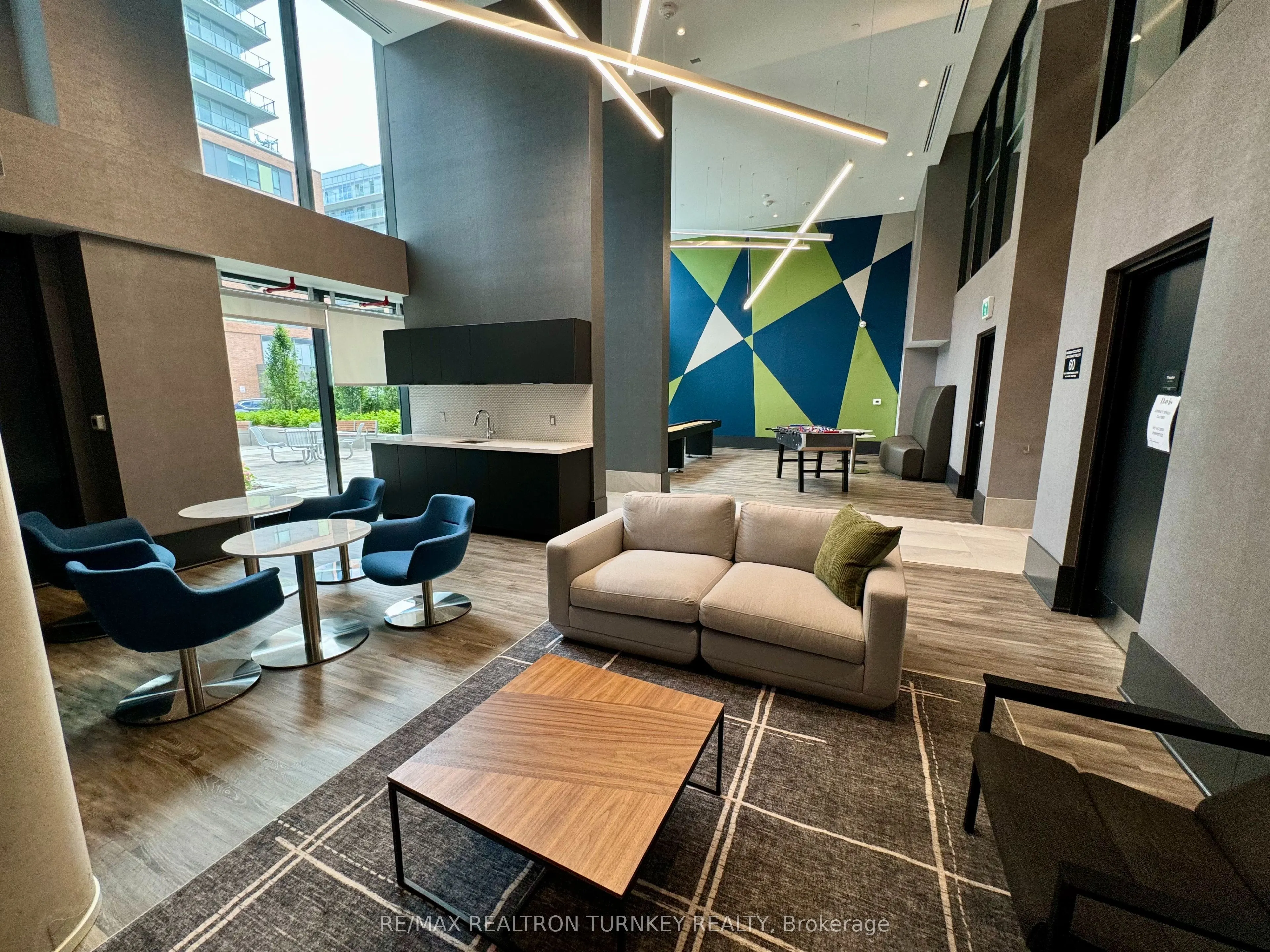 185 Deerfield Road, #018