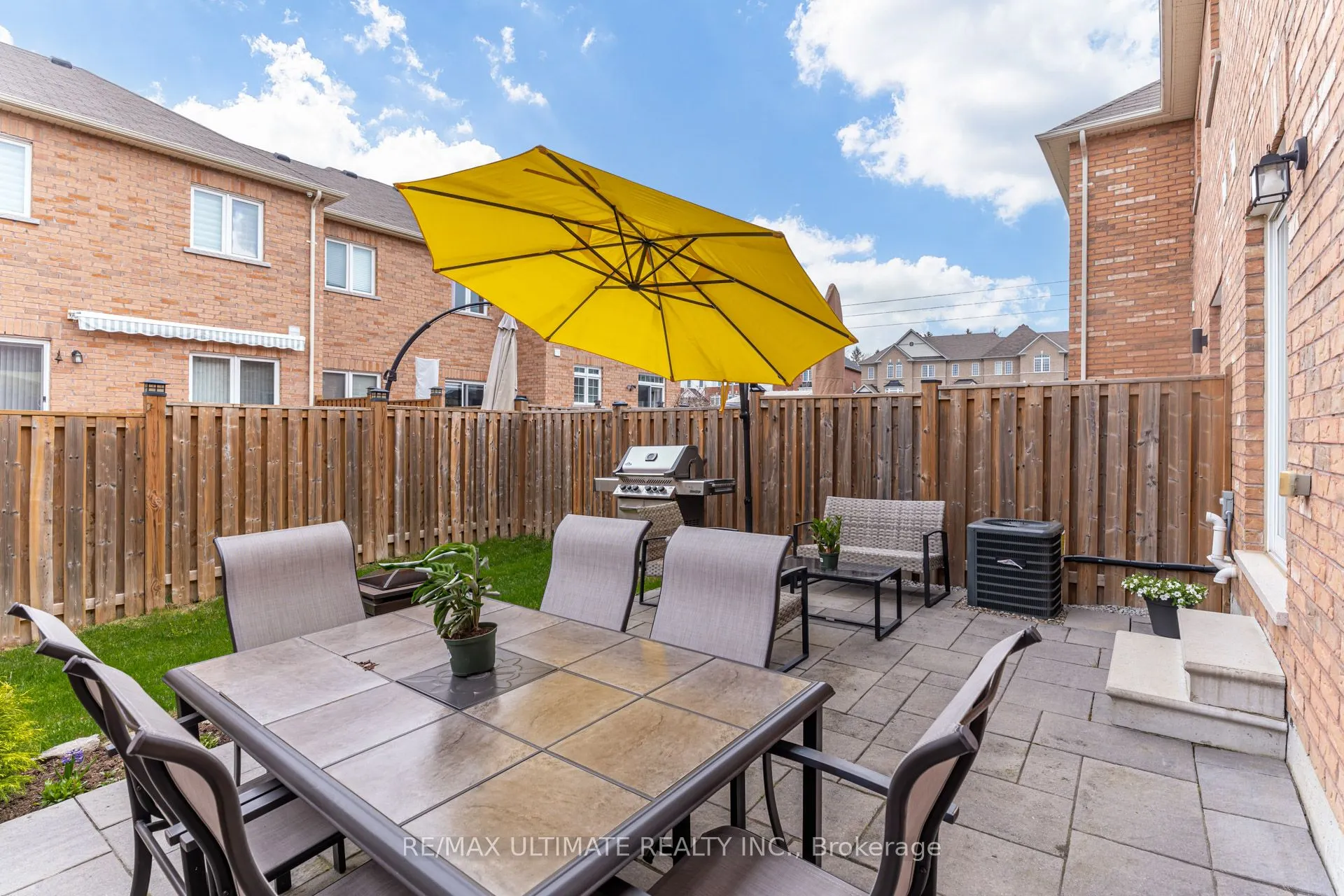 6 Daniele Crescent