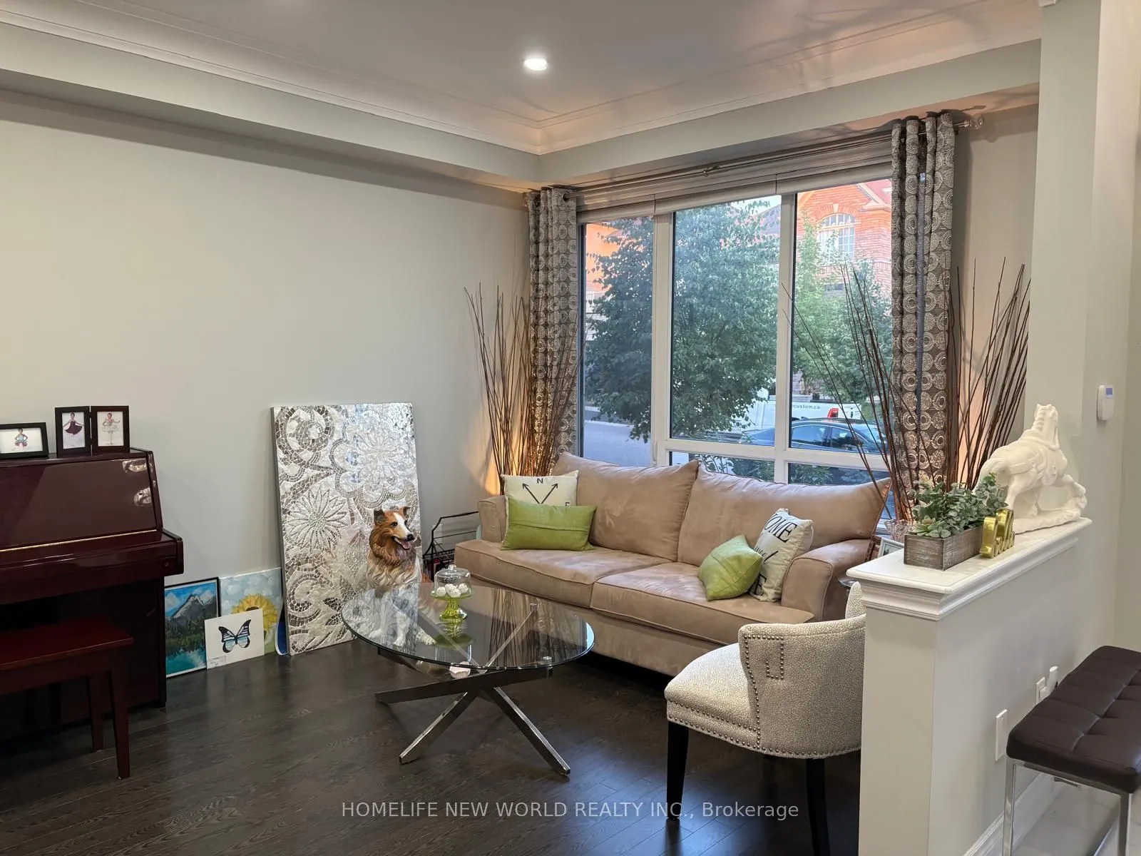 143 Mondial Crescent
