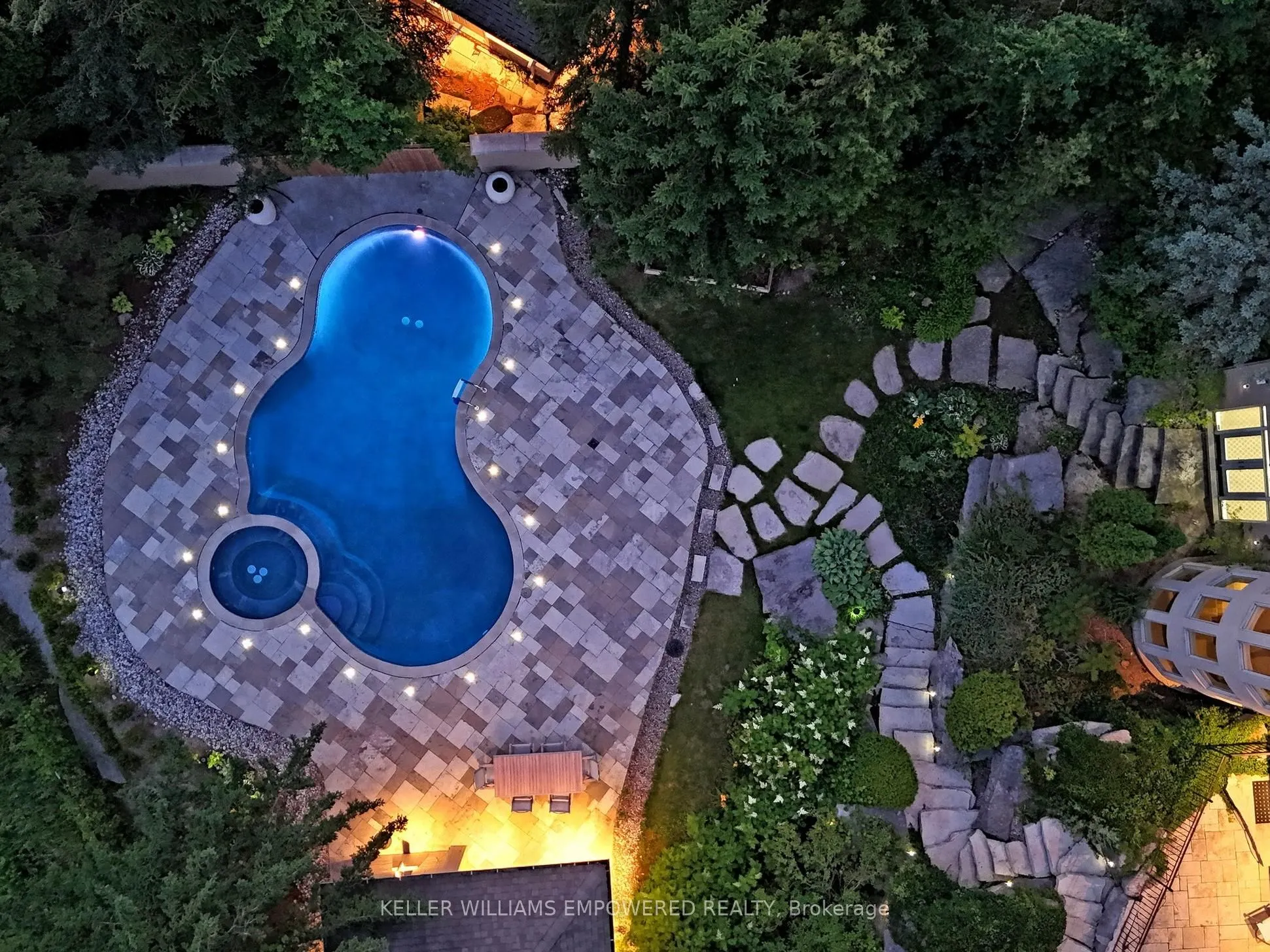 90 Humberview Drive